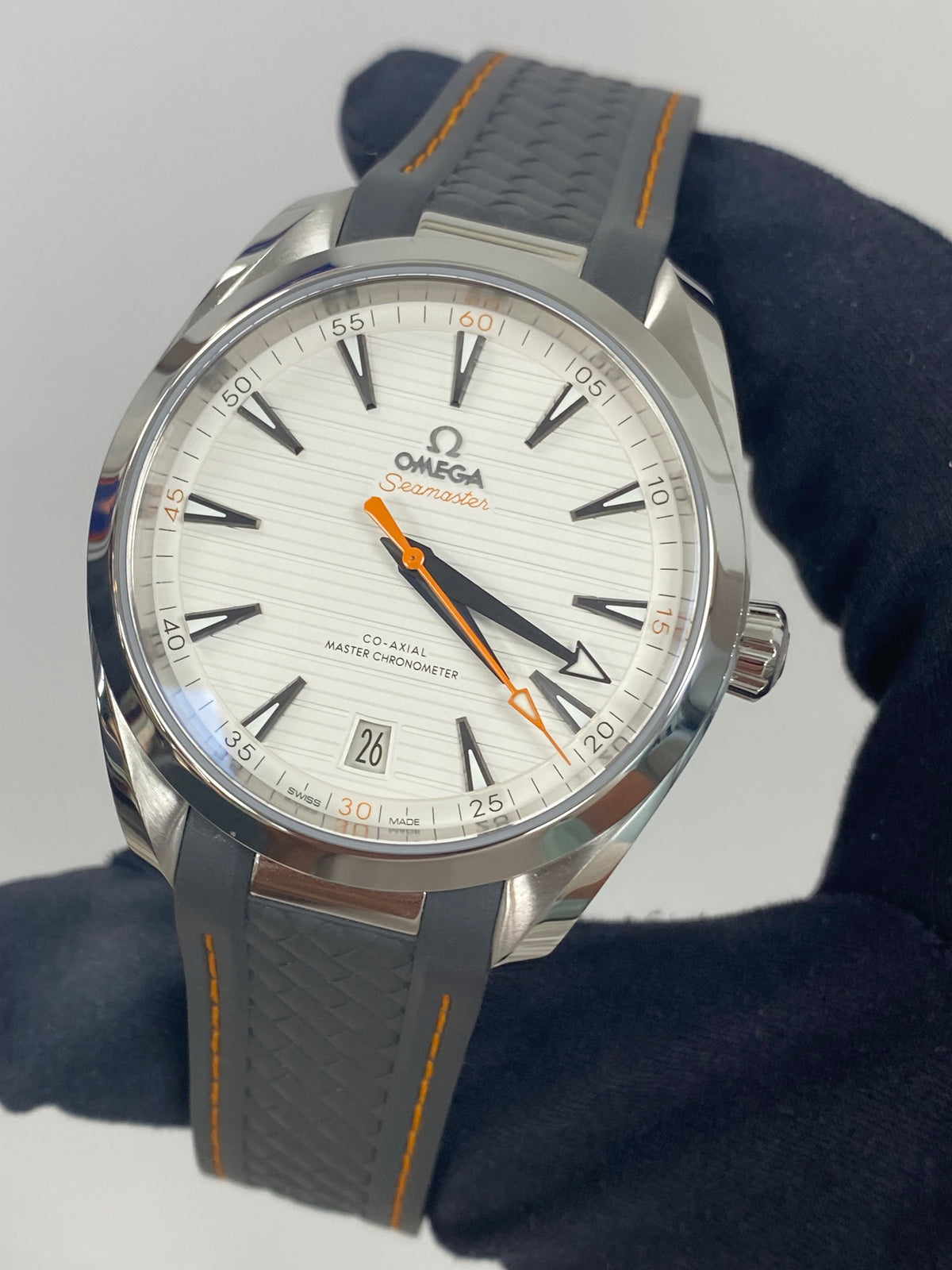 Omega Seamaster Buying Guide: How Collectors Choose the Right Seamaster