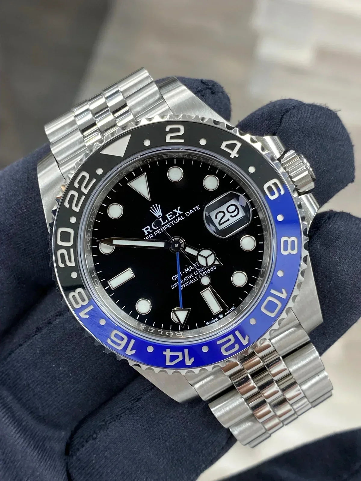 Rolex GMT-Master II Buying Guide: How to Choose the Right Travel Watch
