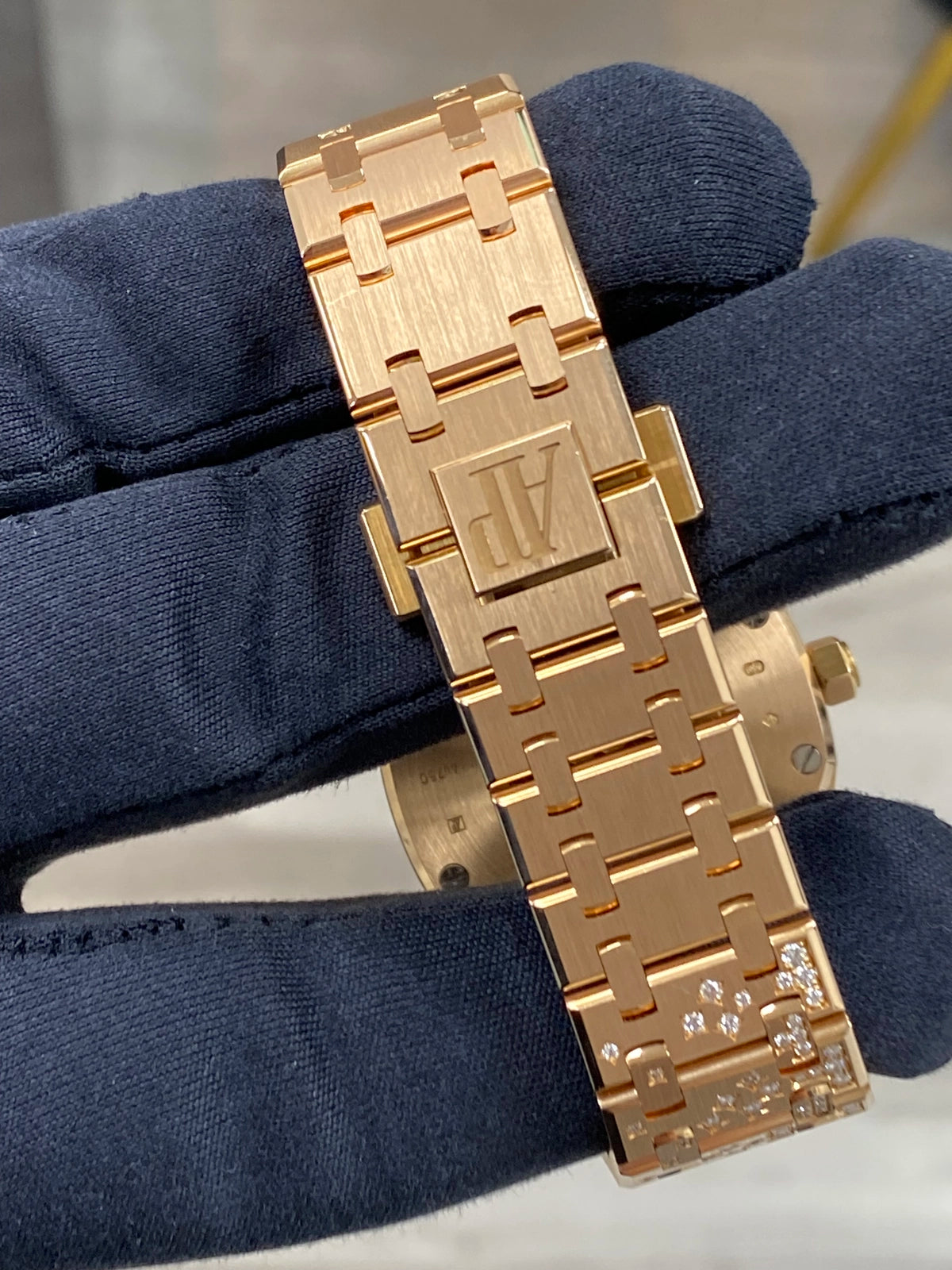 Audemars Piguet Royal Oak Quartz Diamond 67654OR.ZZ.1264OR.01 SOLD