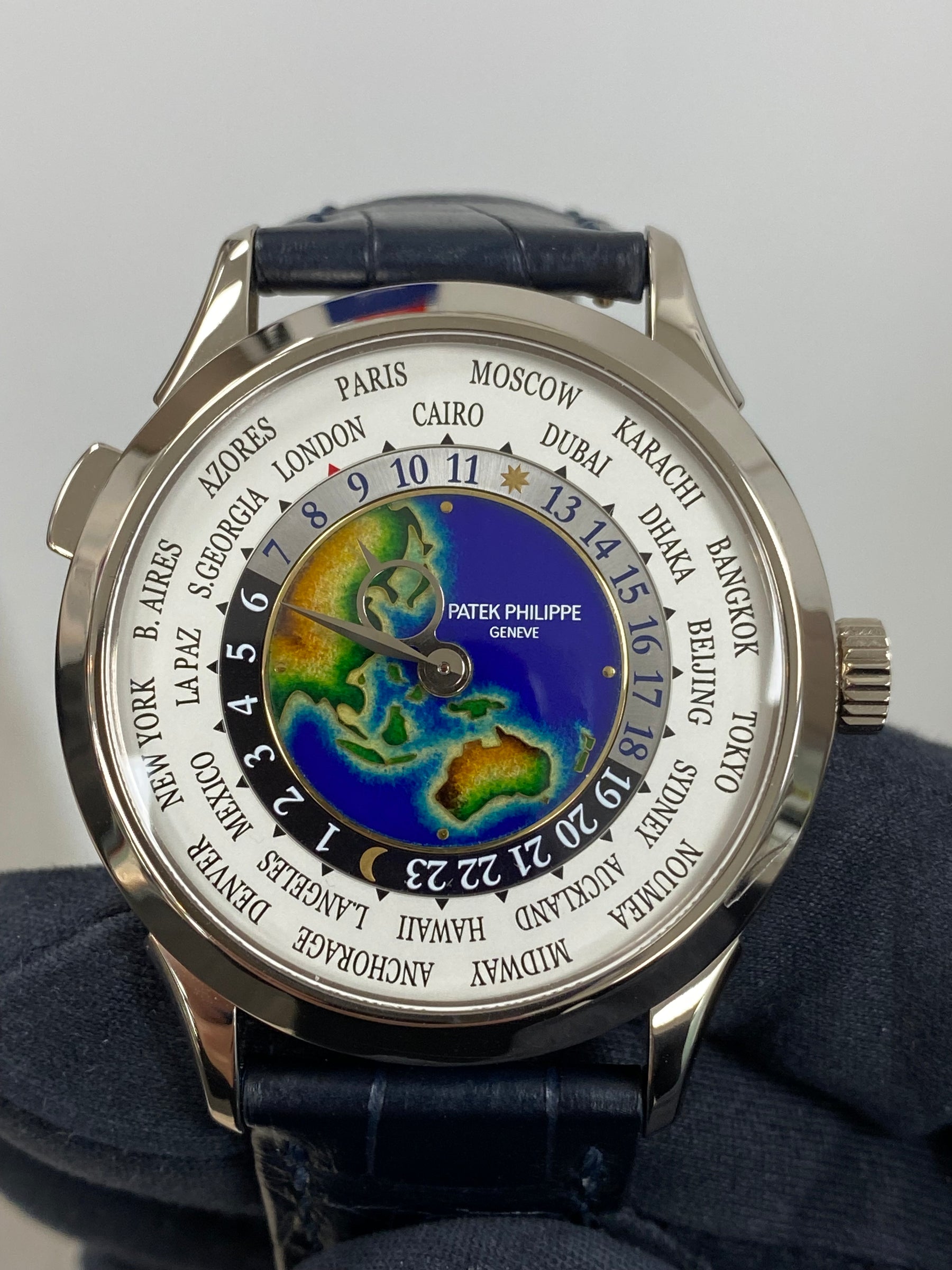 Patek Philippe Complications - World Time - Rare Handcrafts 5231G-001 Papers 2025