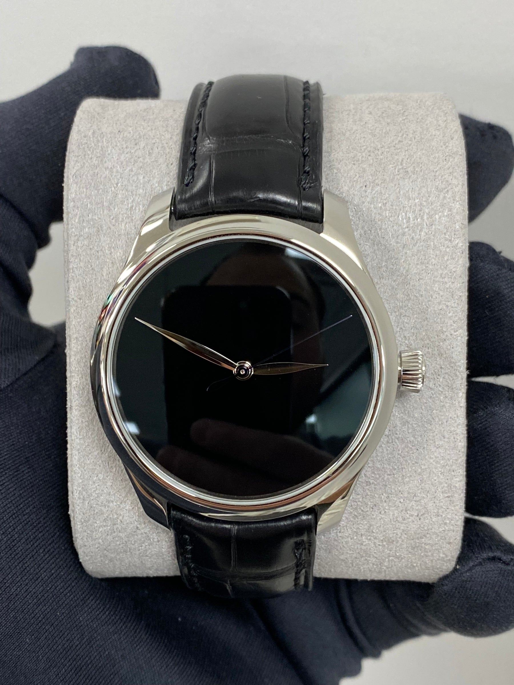 H. Moser & Cie Endeavour Centre Seconds 1200-1239 Complete 2025