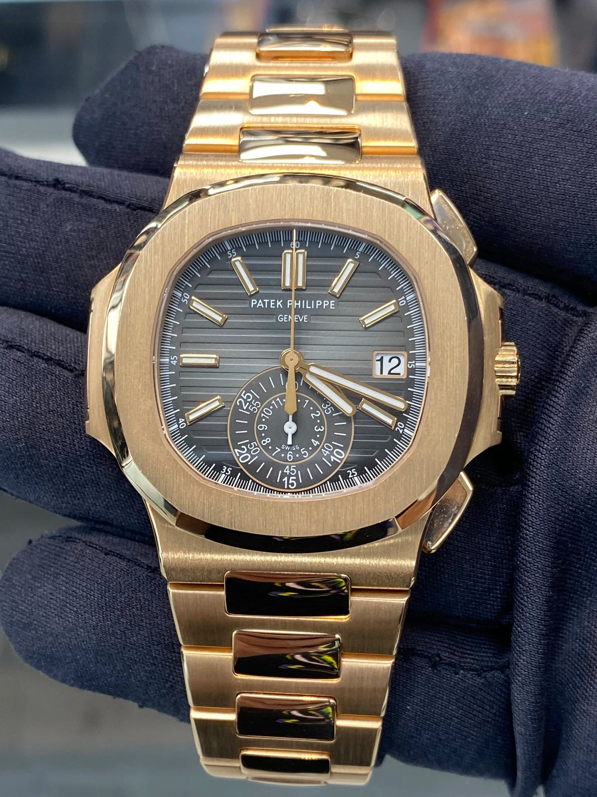 Patek Philippe Nautilus 5980/1R-001 Complete 2016