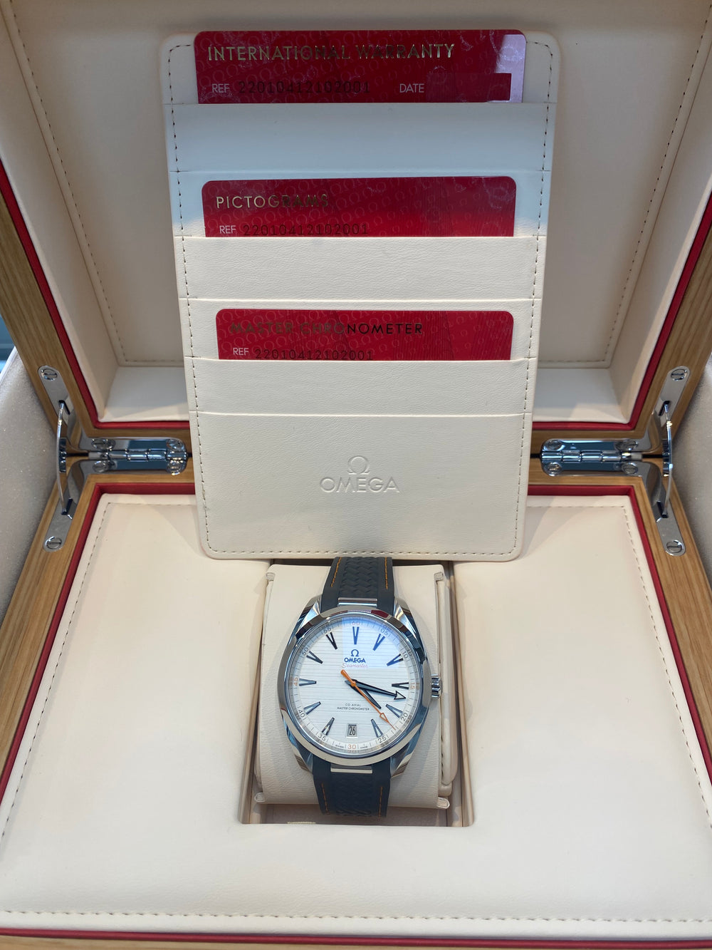 Omega Aqua Terra 150M Co-Axial Master Chronometer 220.10.41.21.02.001 Complete Open Date