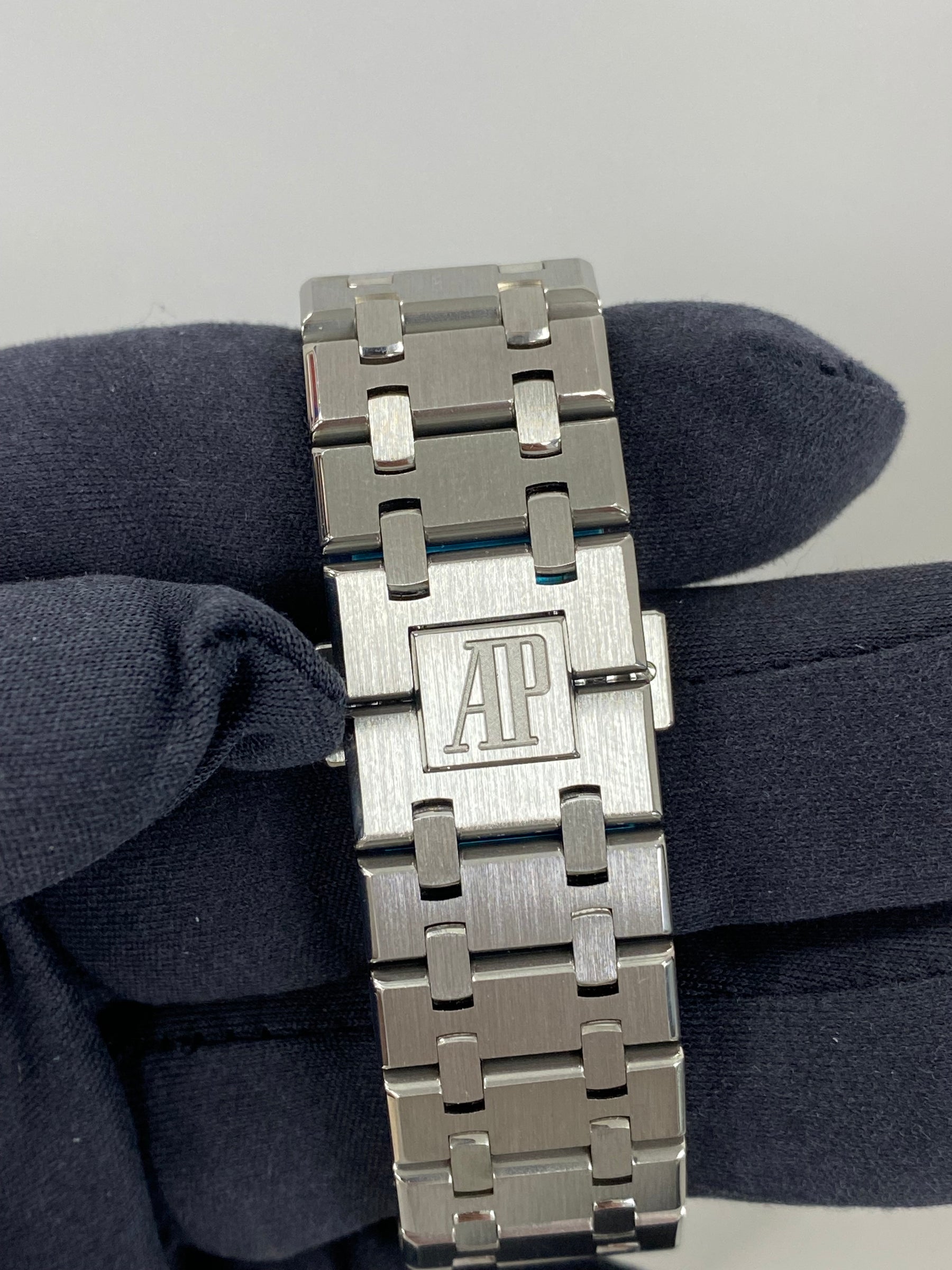 Audemars Piguet Royal Oak Chronograph 26320ST.OO.1220ST.01 Complete Open Date SOLD