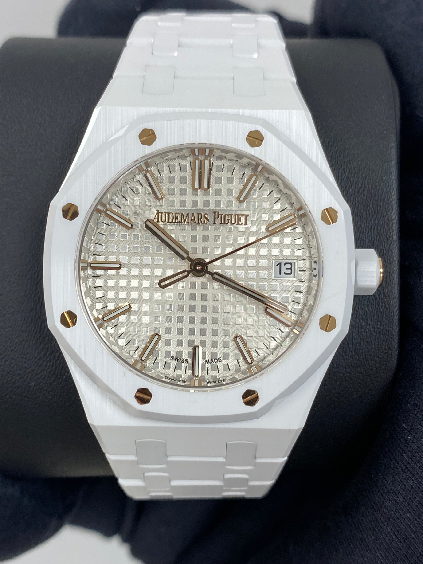 Audemars Piguet Royal Oak 77350CB.OO.1266CB.01 Complete 2024