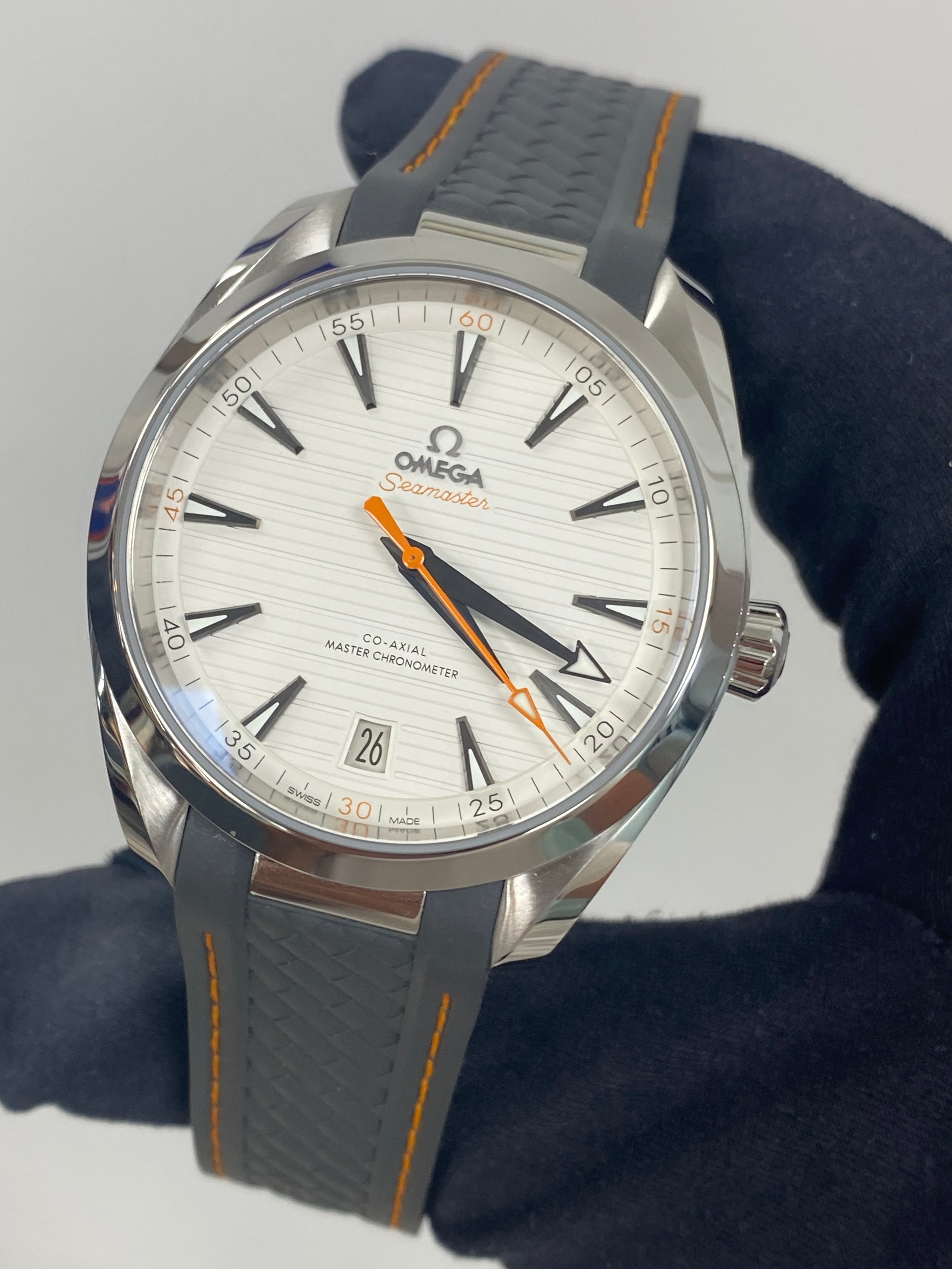 Omega Aqua Terra 150M Co-Axial Master Chronometer 220.10.41.21.02.001 Complete Open Date