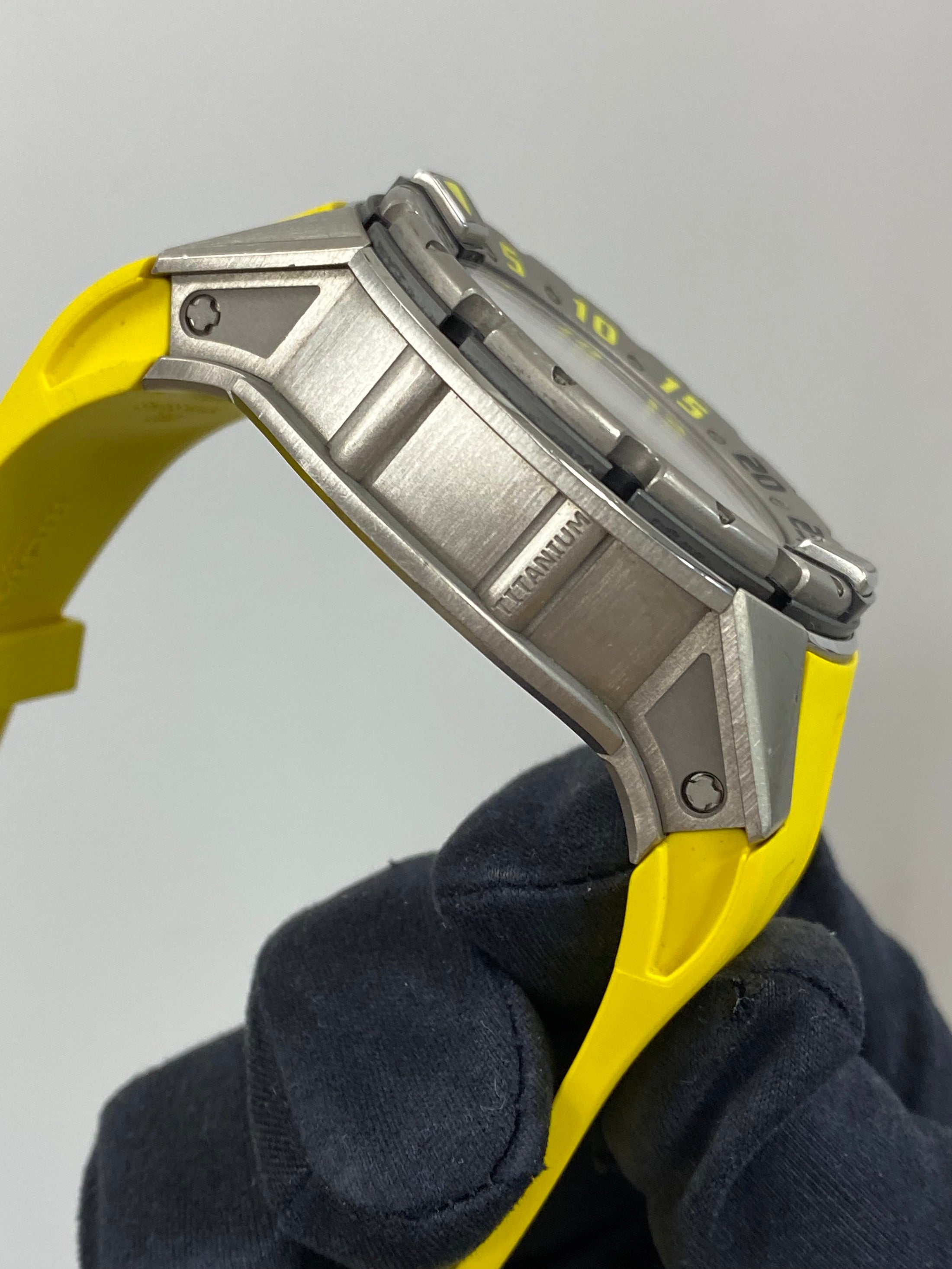 Richard Mille Rm028 Service Card Open Date