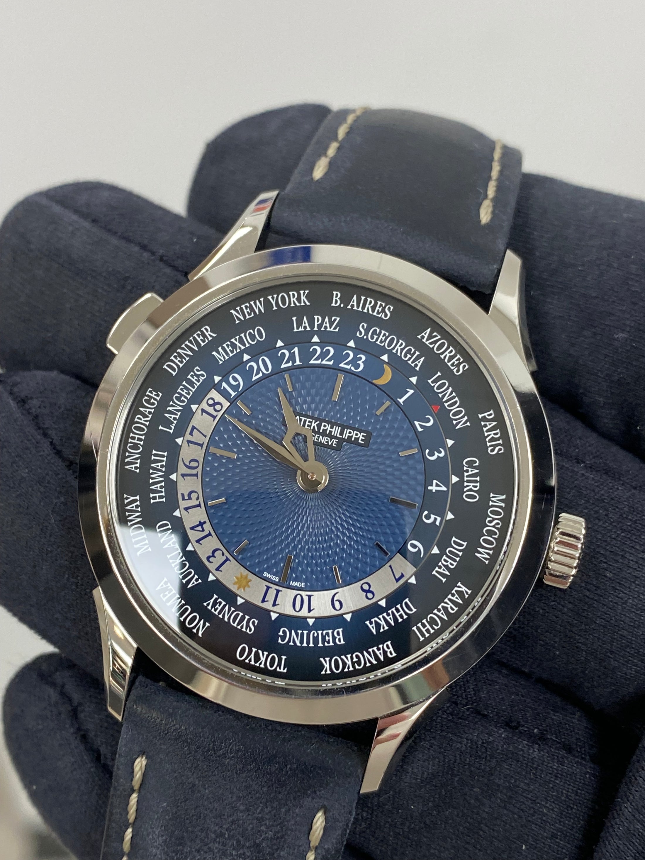 Patek Philippe Complications - World Time 5230P-001 Complete 2023