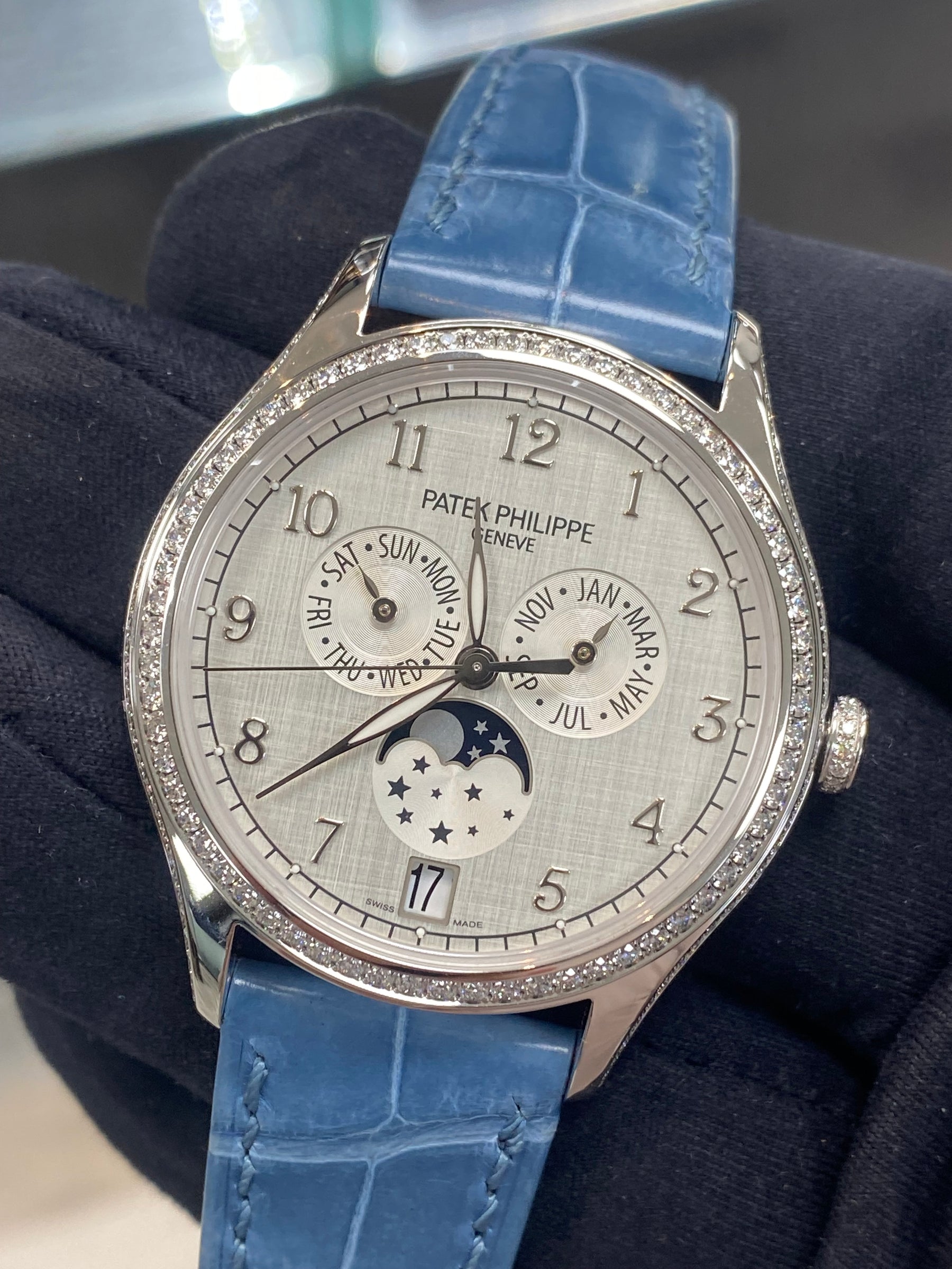 PATEK PHILIPPE Ladies Annual Cal 4947G Complete 2024