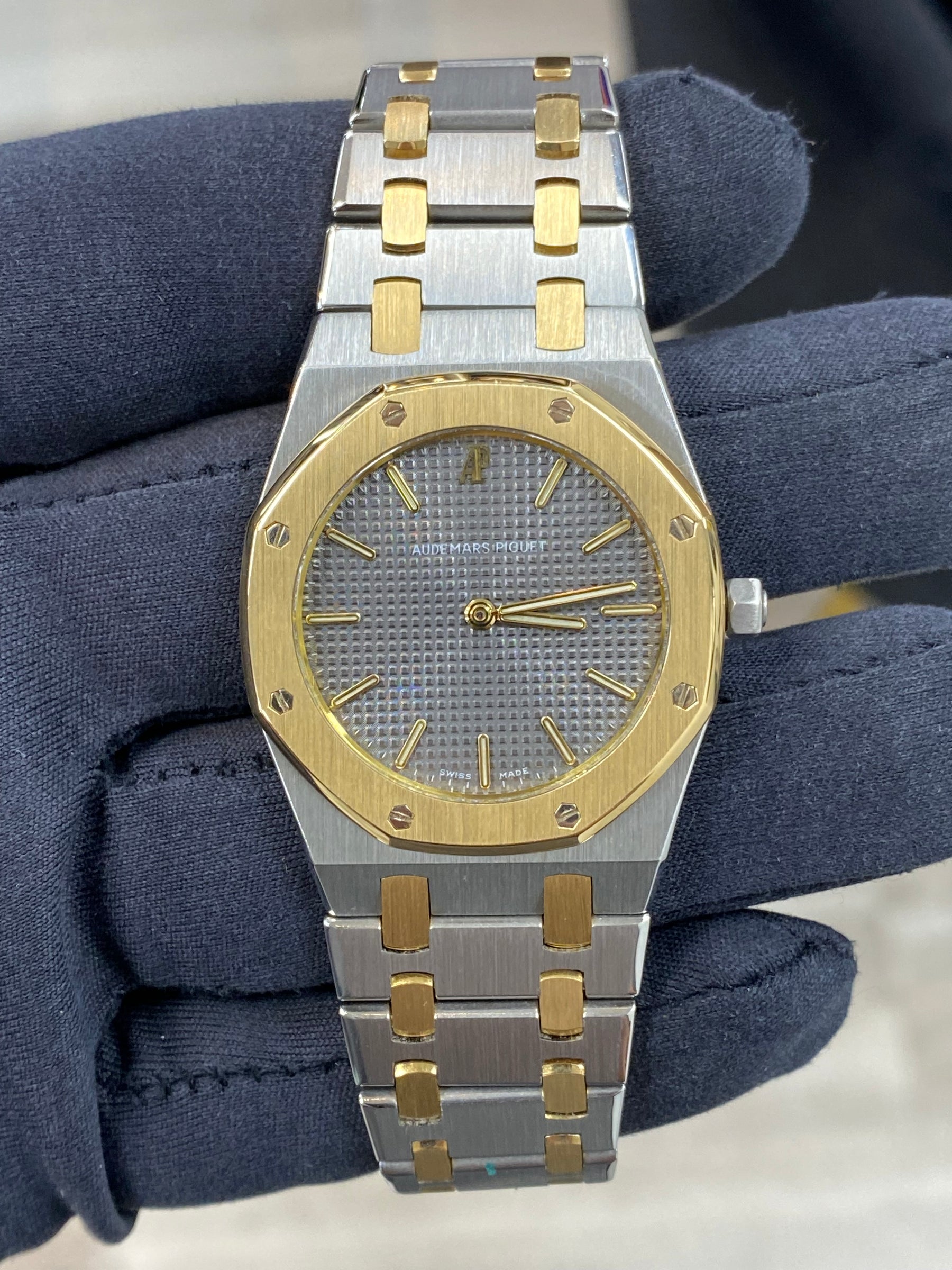 Audemars Piguet Royal Oak Ladies Quartz 56303SA SOLD