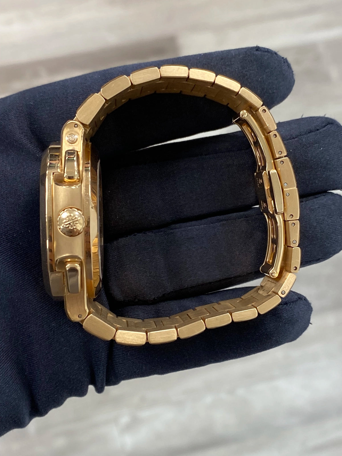 Patek Philippe Nautilus 5990/1R-001 2022