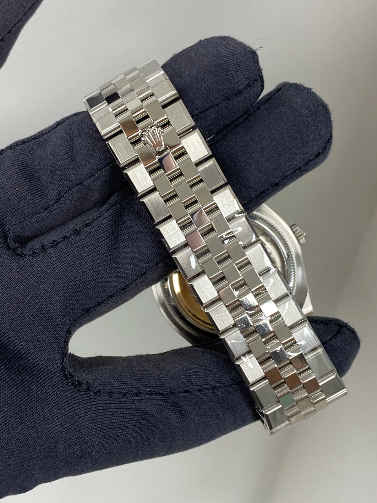 Rolex Land-Dweller 40 127334 — listing photograph