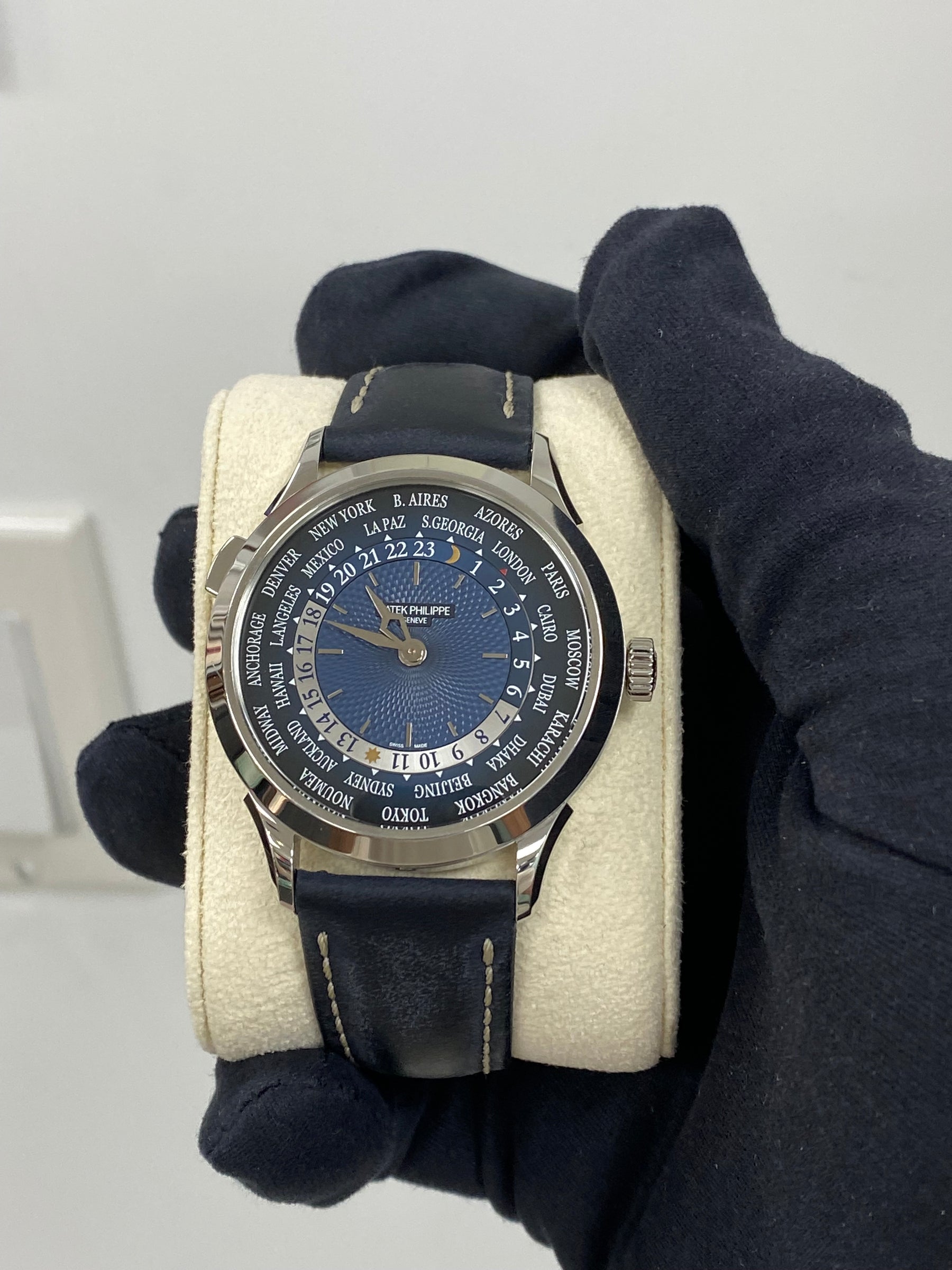 Patek Philippe Complications - World Time 5230P-001 Complete 2023