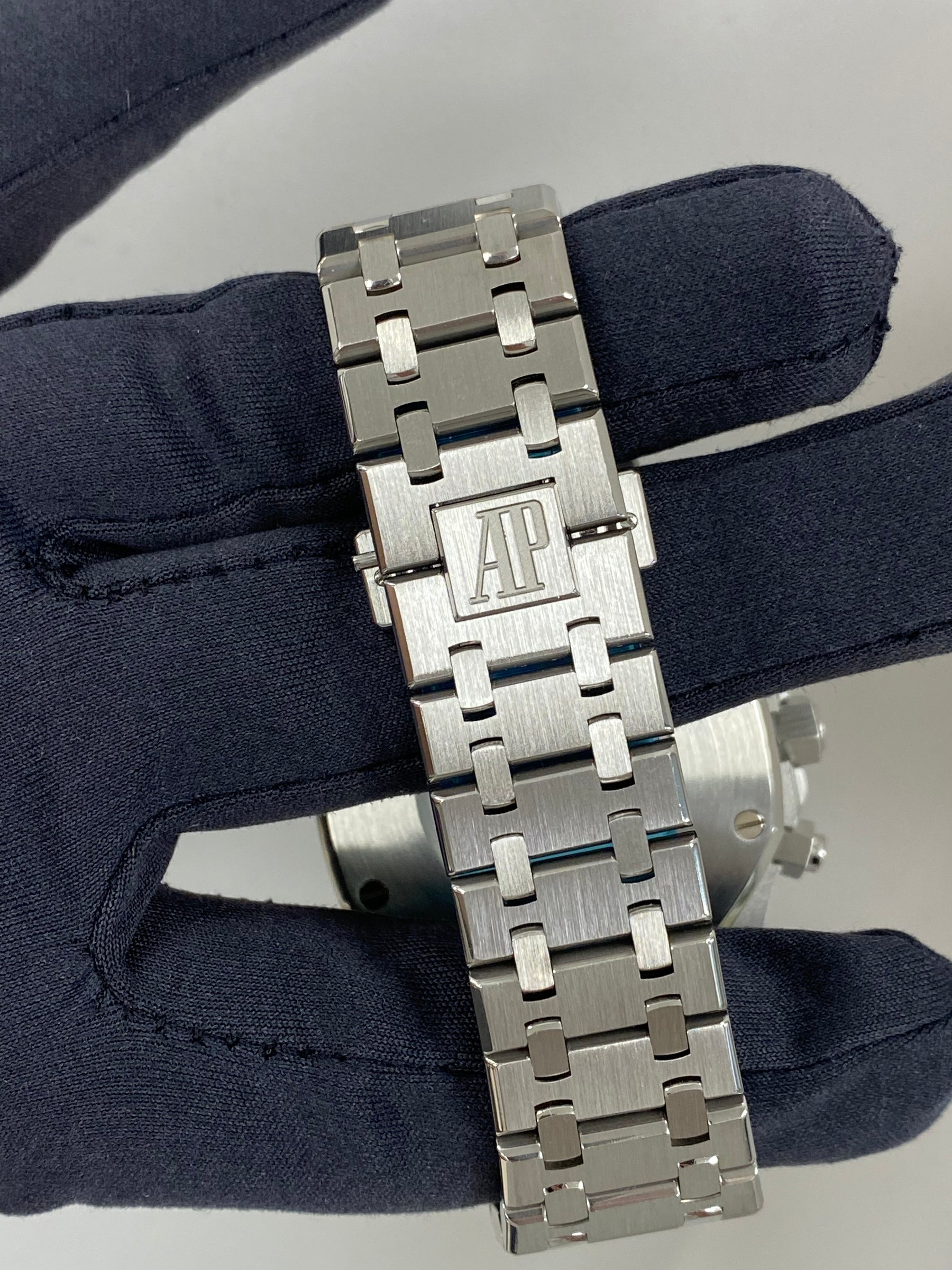 Audemars Piguet Royal Oak Chronograph 26320ST.OO.1220ST.01 Complete Open Date SOLD