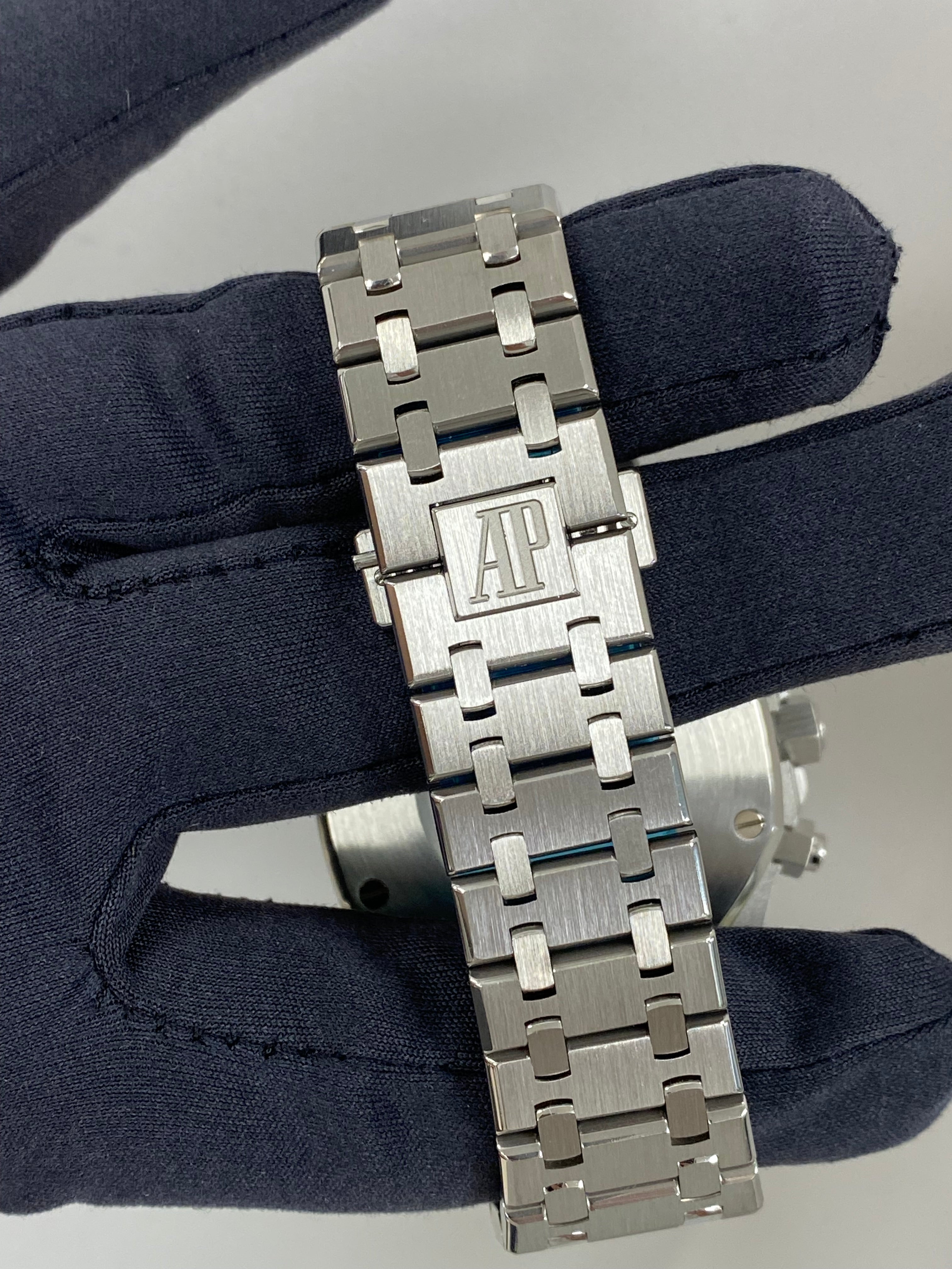 Audemars Piguet Royal Oak Chronograph 26320ST.OO.1220ST.01 Complete Open Date