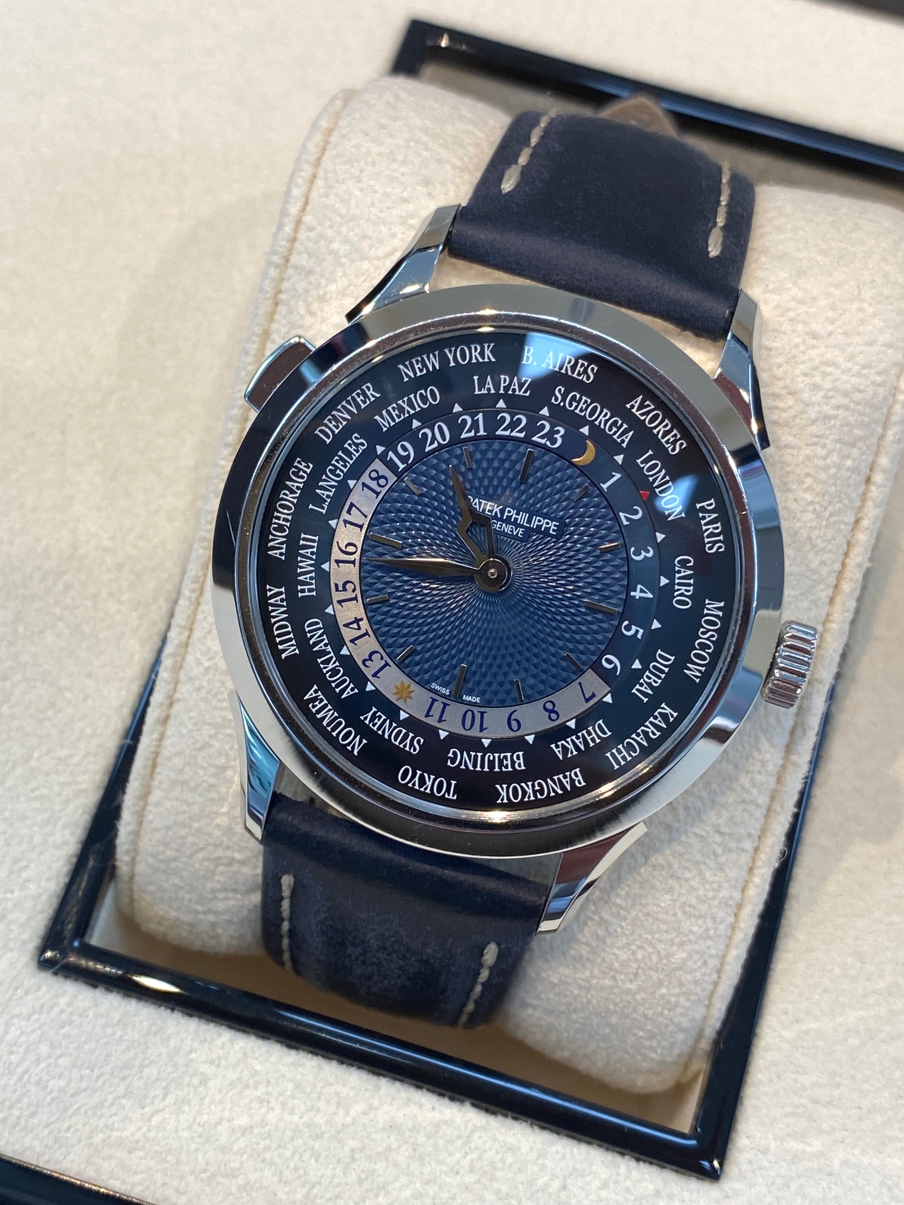 Patek Philippe Complications - World Time 5230P-001 Complete 2023