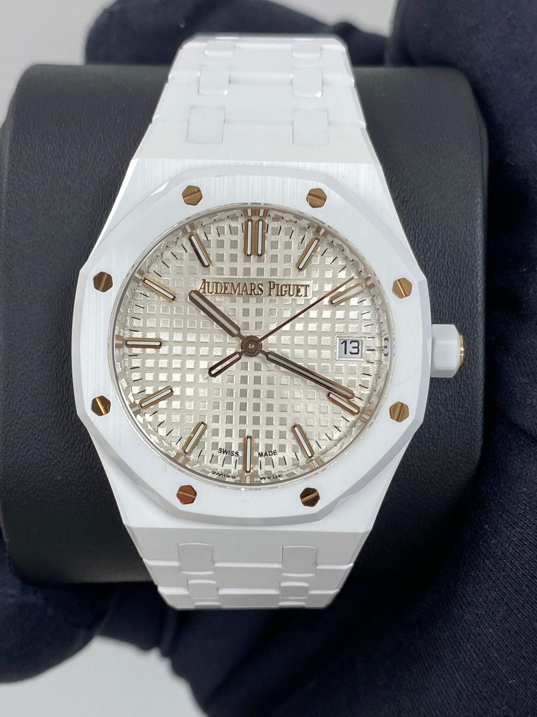 Audemars Piguet Royal Oak 77350CB.OO.1266CB.01 Complete 2024