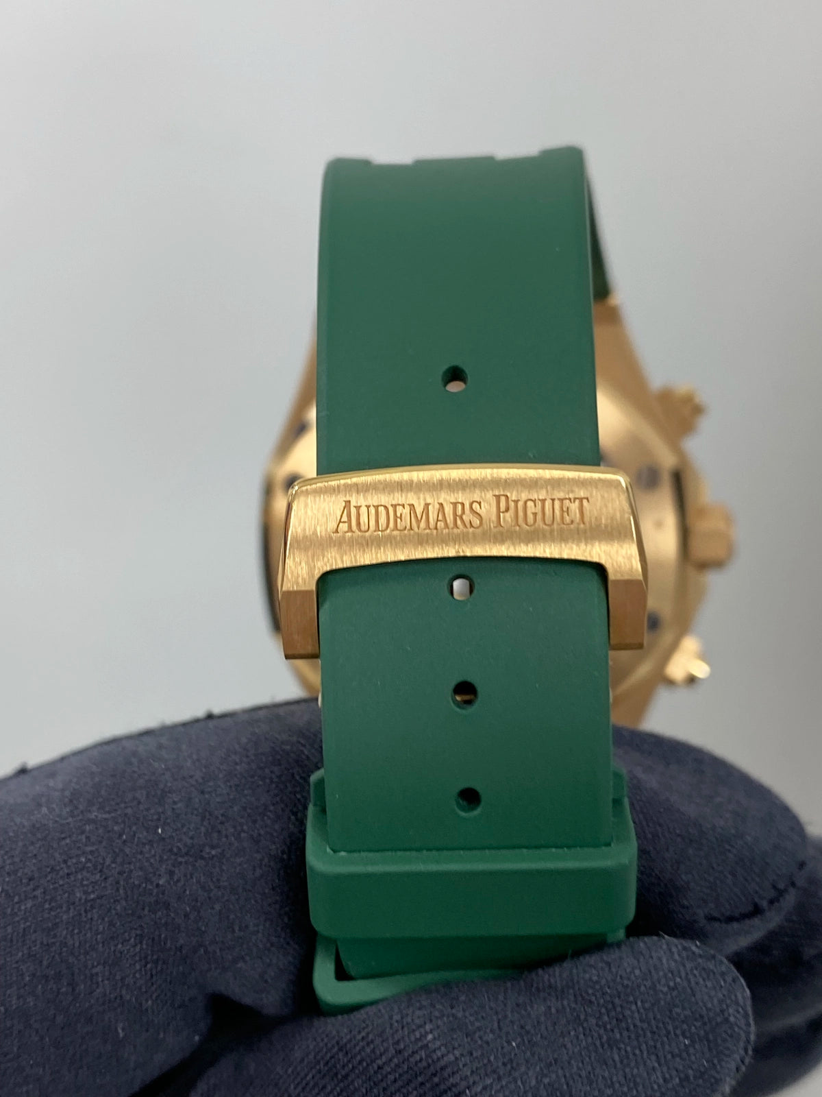 Audemars Piguet Royal Oak Chronograph 26240OR.OO.D404CR.02 — listing photograph