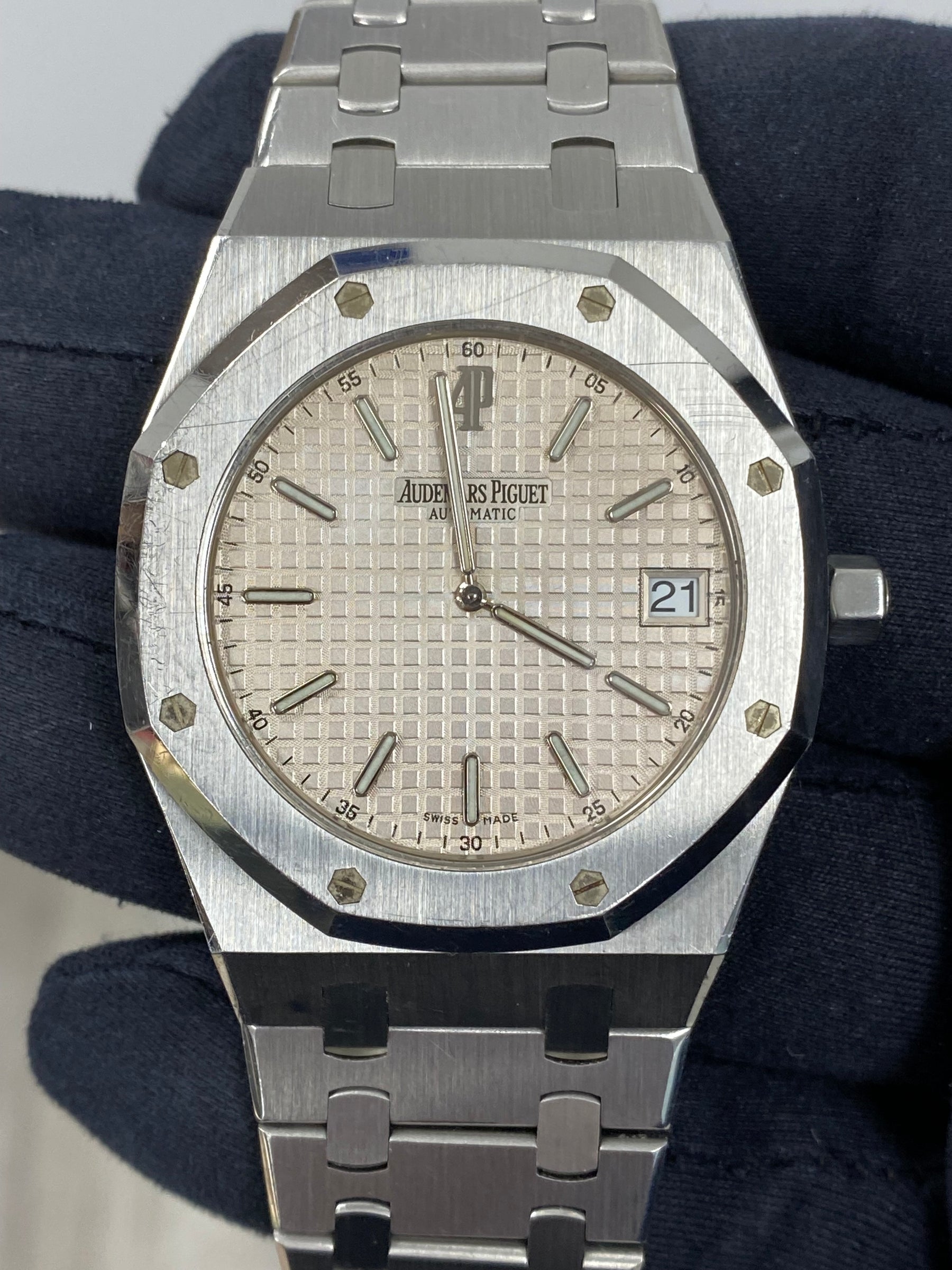 Audemars Piguet Royal Oak "Jumbo" Extra-Thin 15202ST.OO.0944ST.01