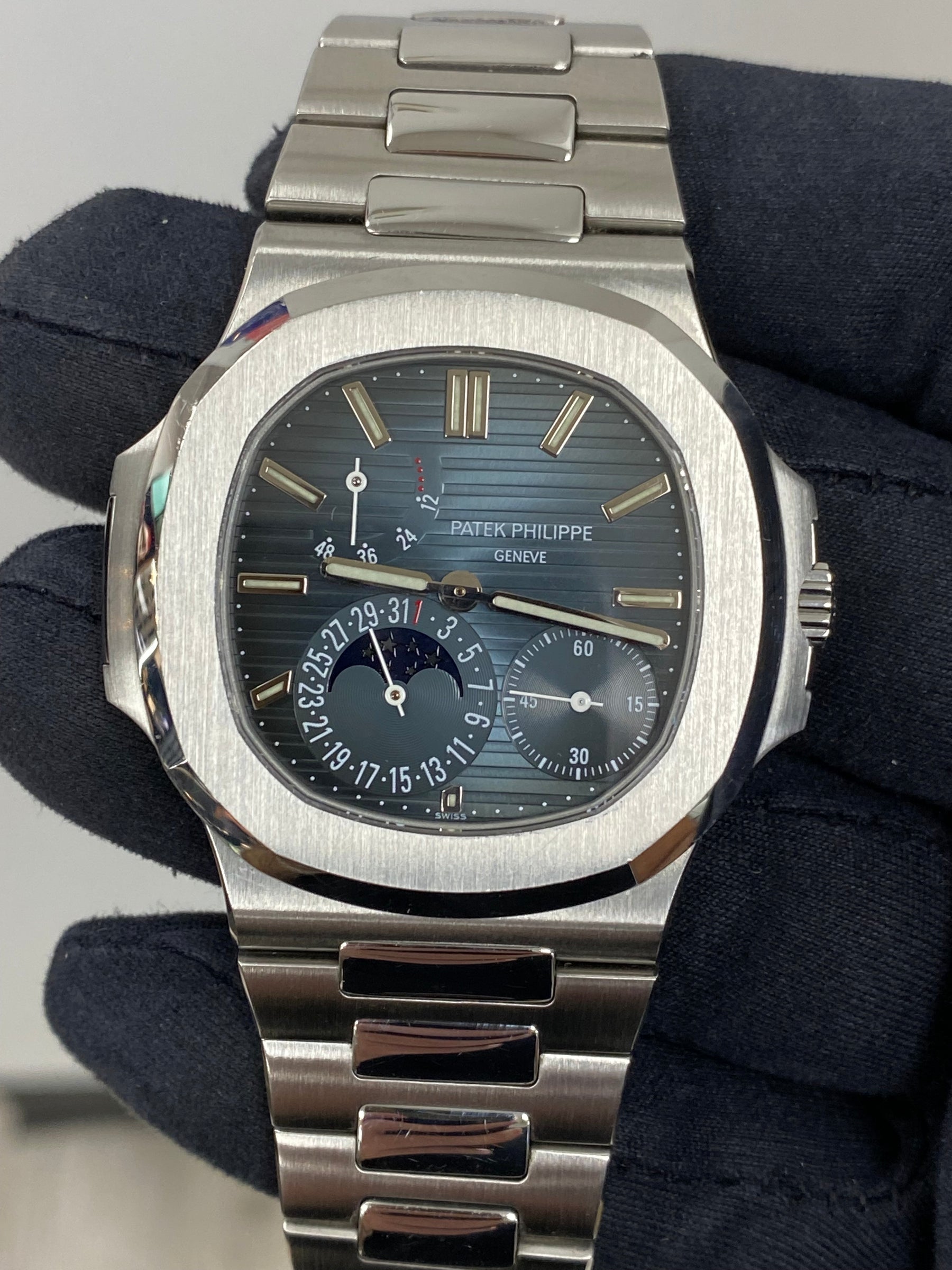 Patek Philippe Nautilus 5712/1A-001 Papers 2007