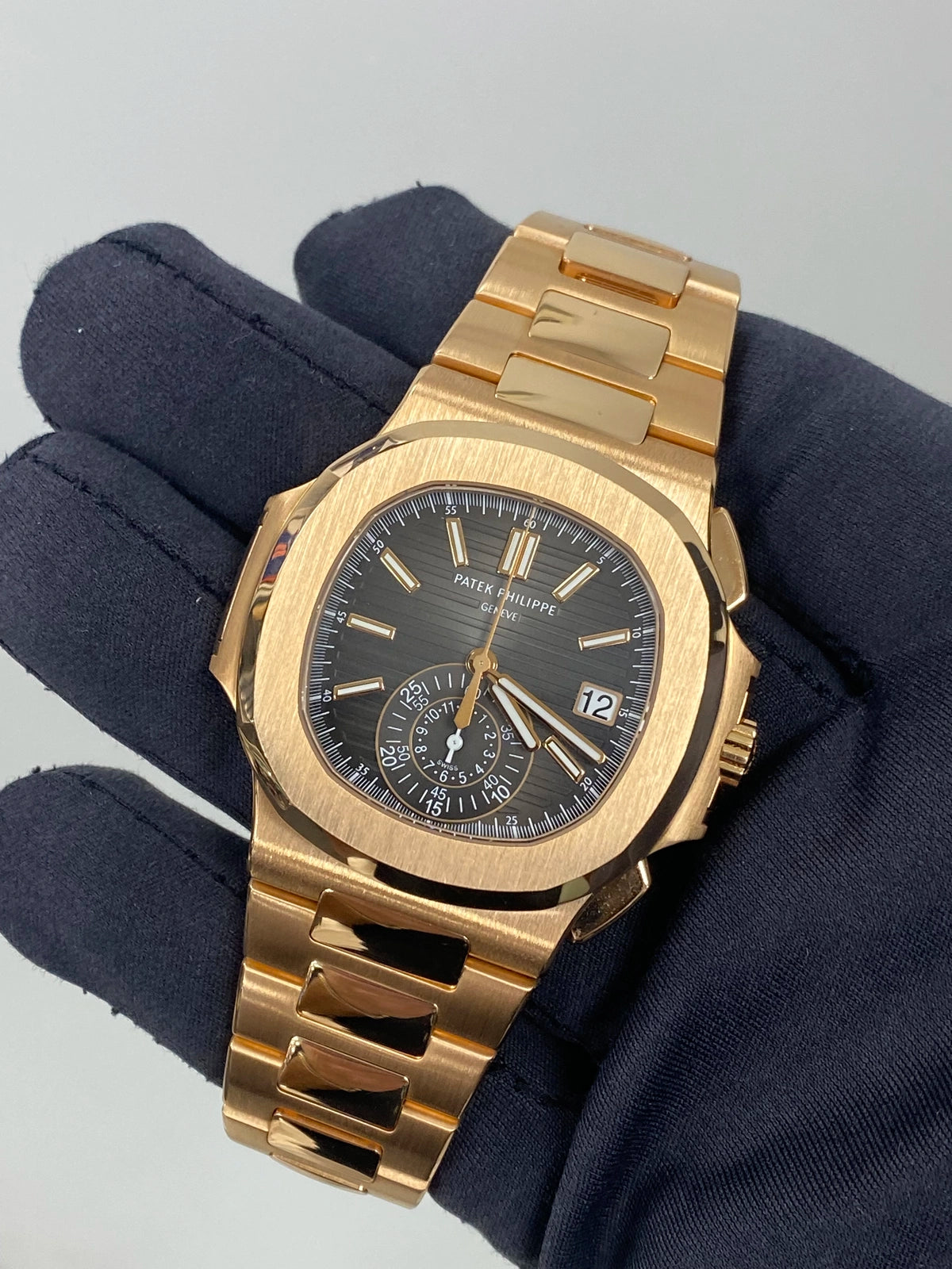 Patek Philippe Nautilus 5980/1R-001 Complete 2016