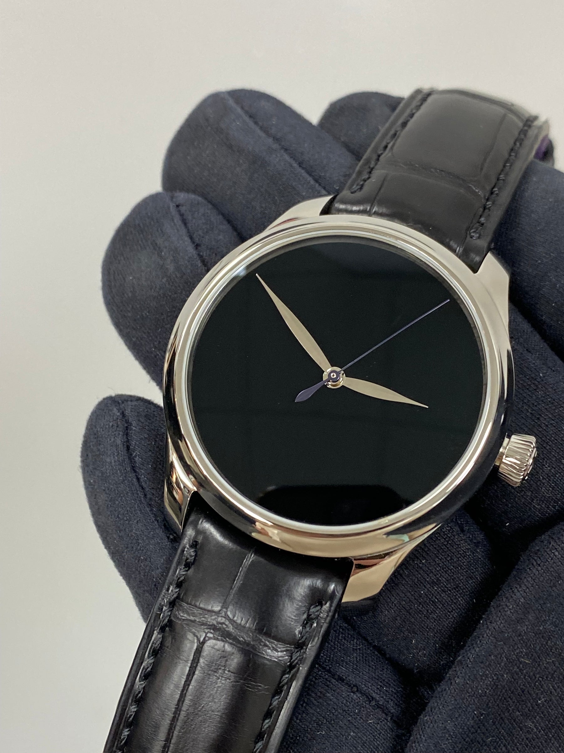 H. Moser & Cie Endeavour Centre Seconds 1200-1239 Complete 2025