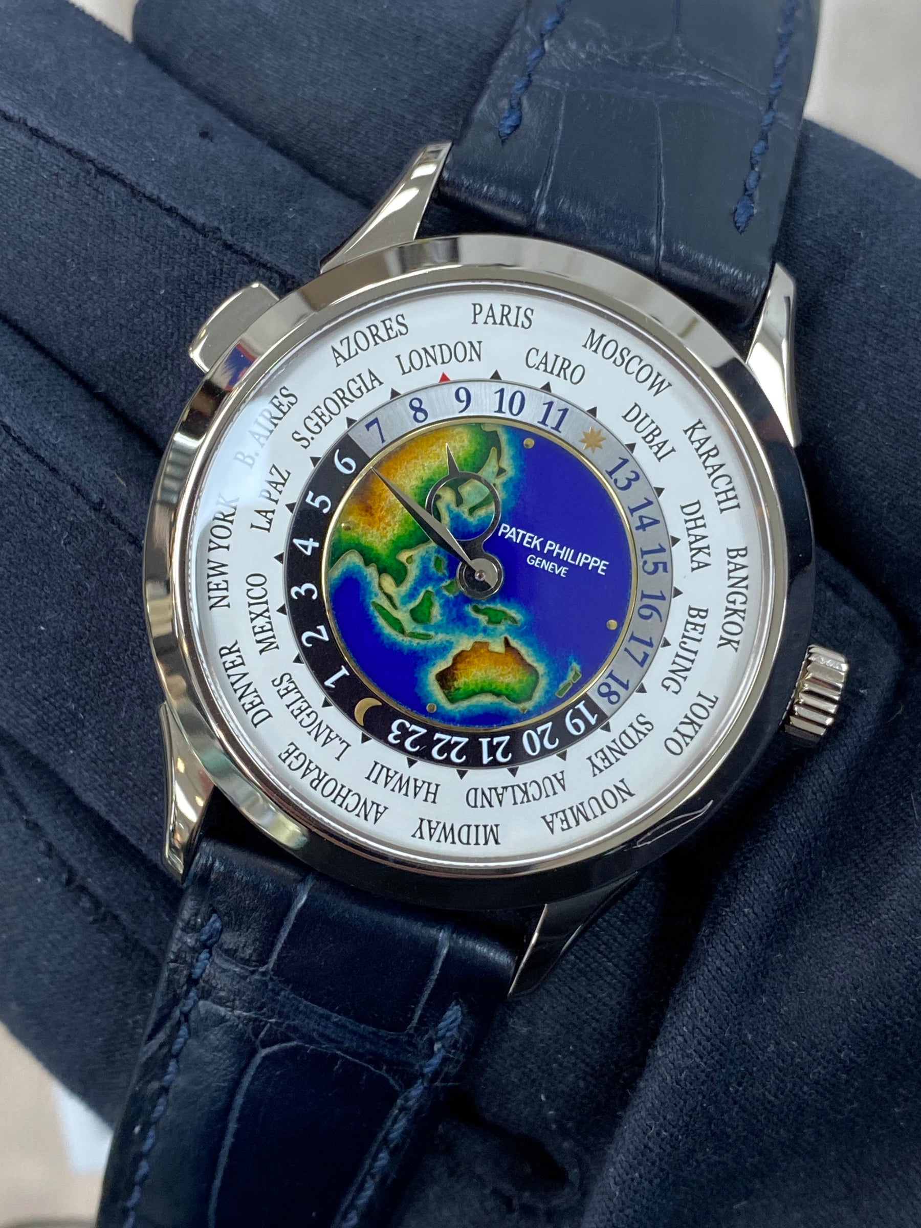 Patek Philippe Complications - World Time - Rare Handcrafts 5231G-001 Papers 2025