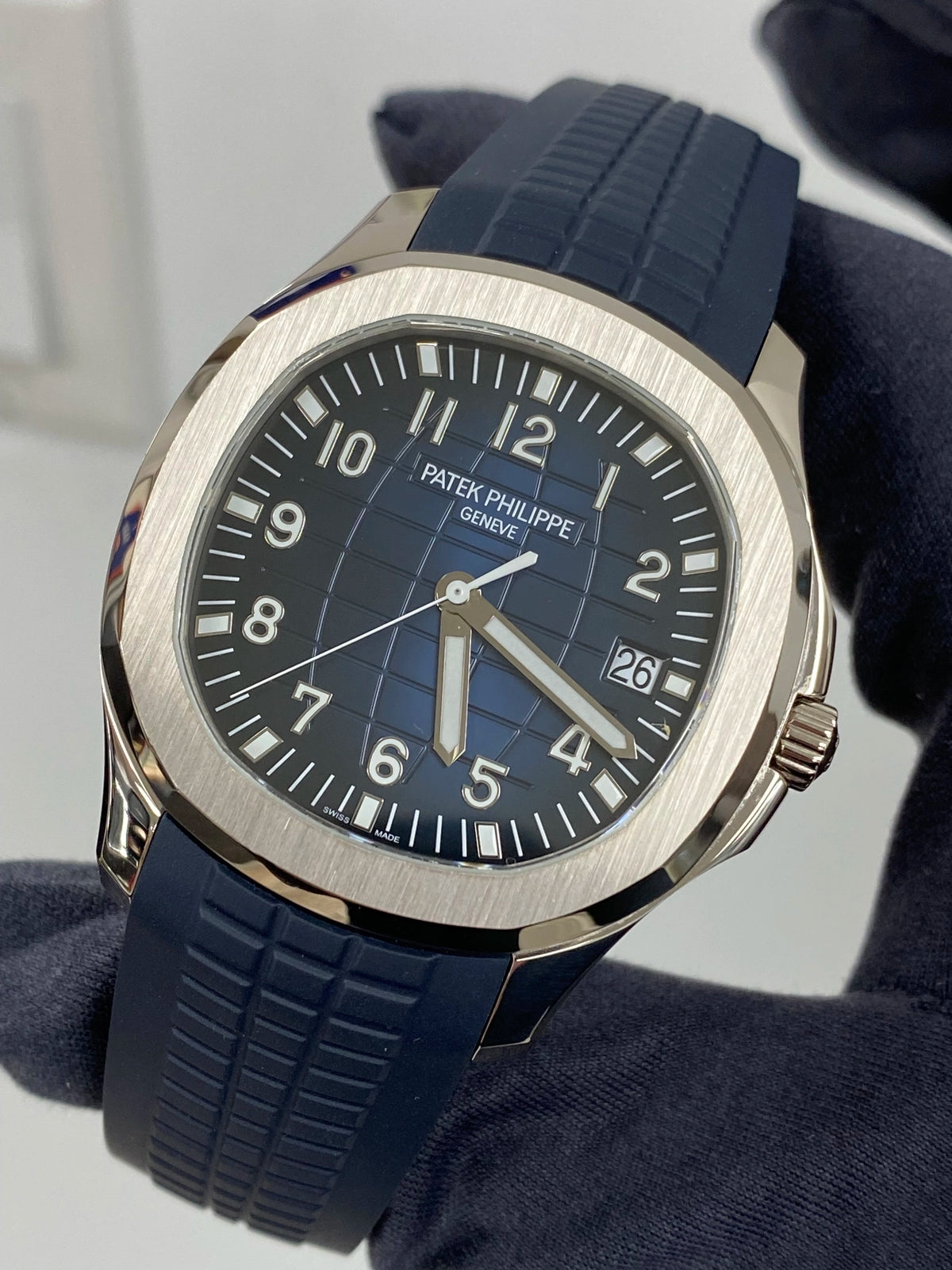 Patek Philippe Aquanaut 5168G-001 — listing photograph