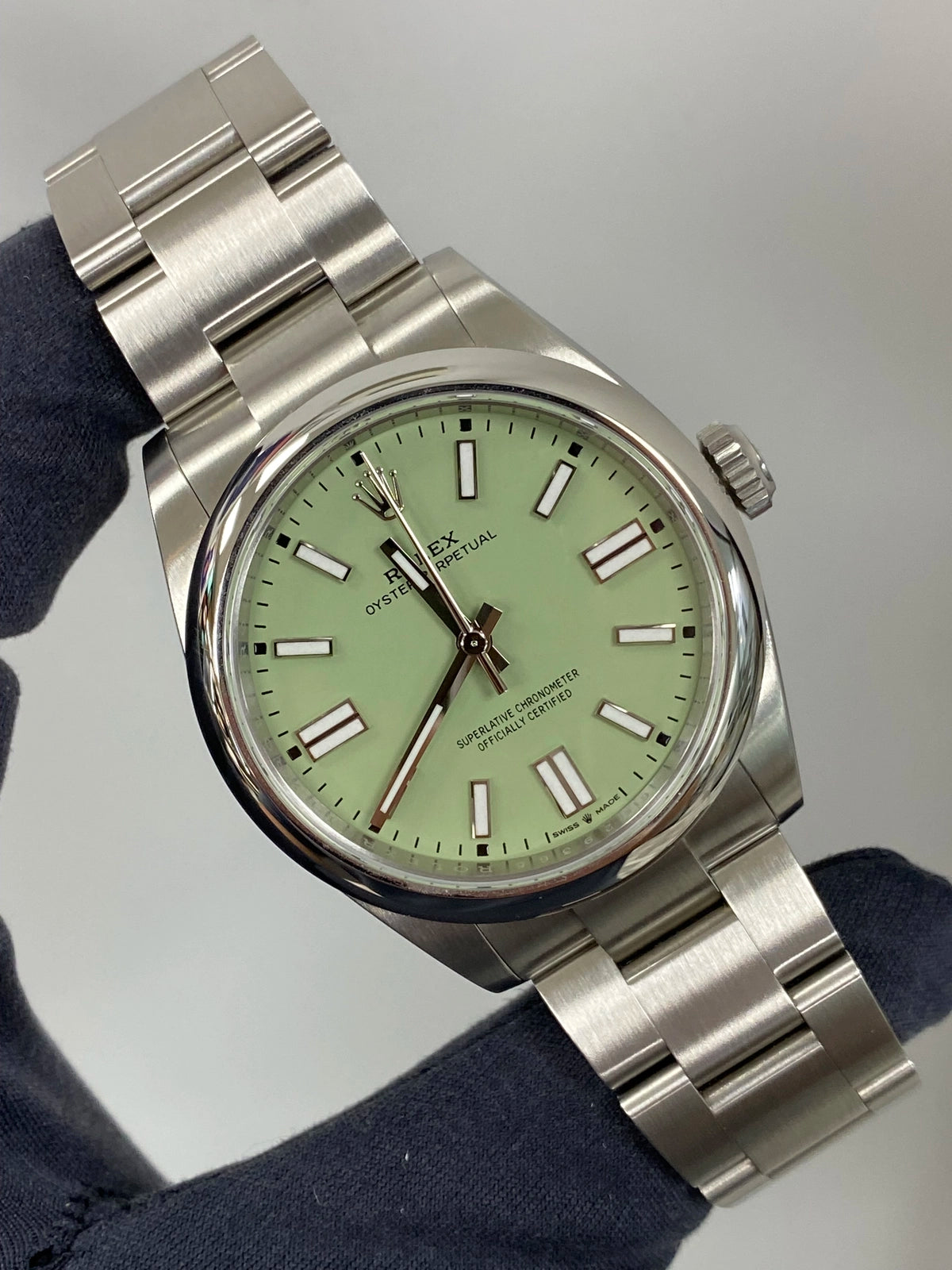Rolex Oyster Perpetual 41 134300 — listing photograph
