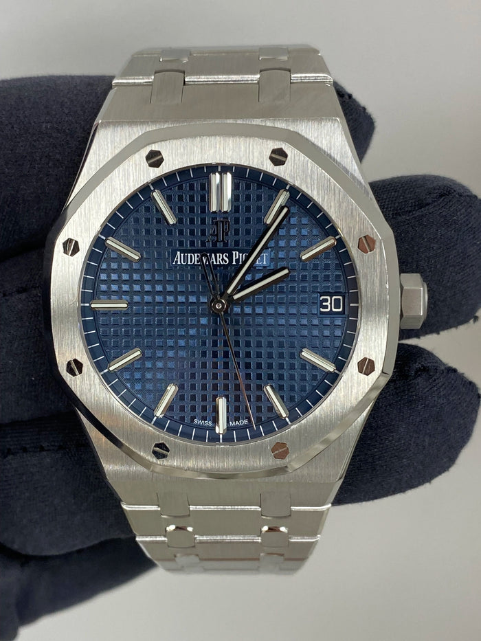 Audemars Piguet Royal Oak 15500ST.OO.1220ST.01 Complete 2021