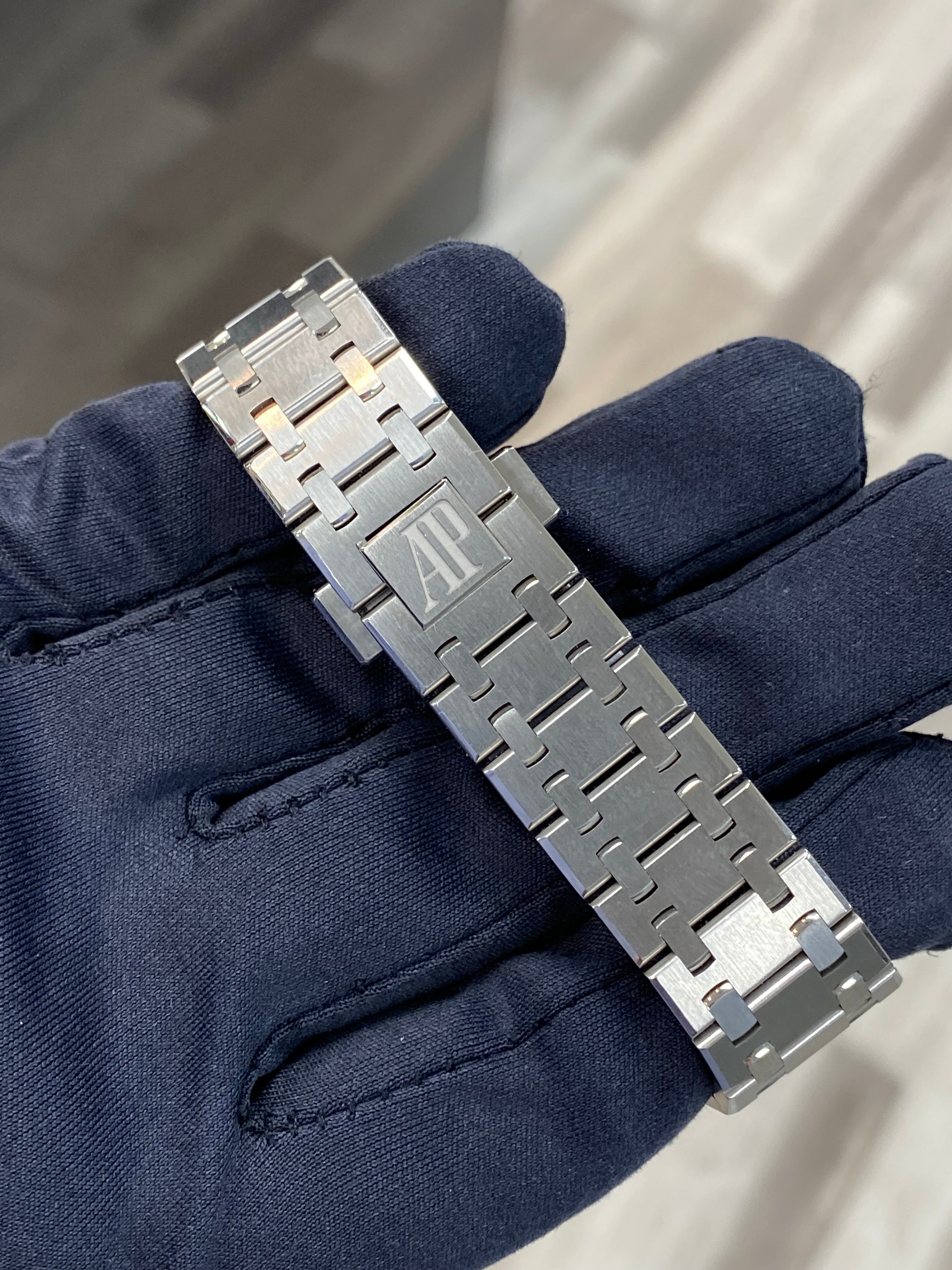 Audemars Piguet Royal Oak Selfwinding 15551ST.ZZ.1356ST.02
