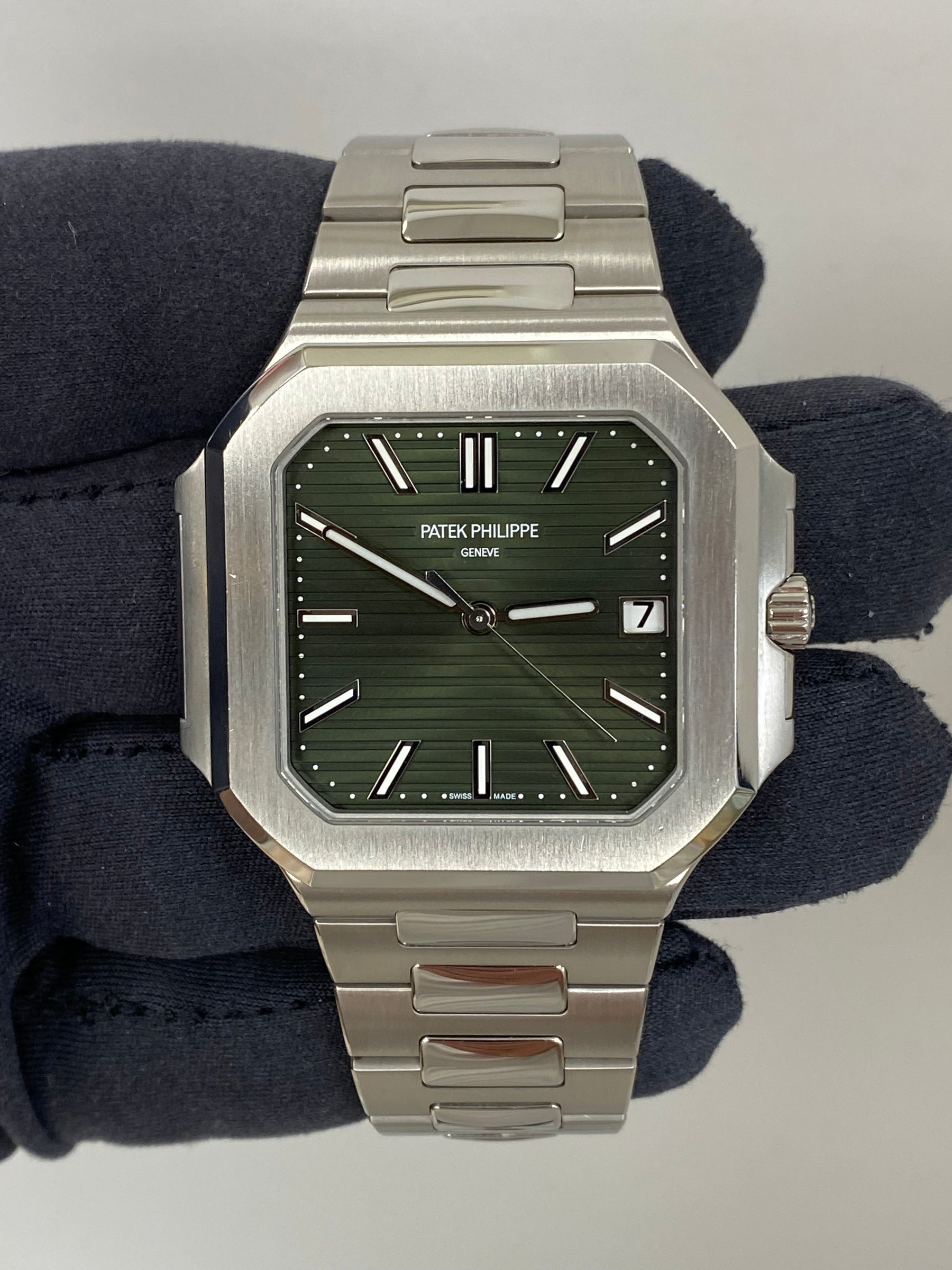 Patek Philippe Cubitus 5821/1A-001 Complete 2024