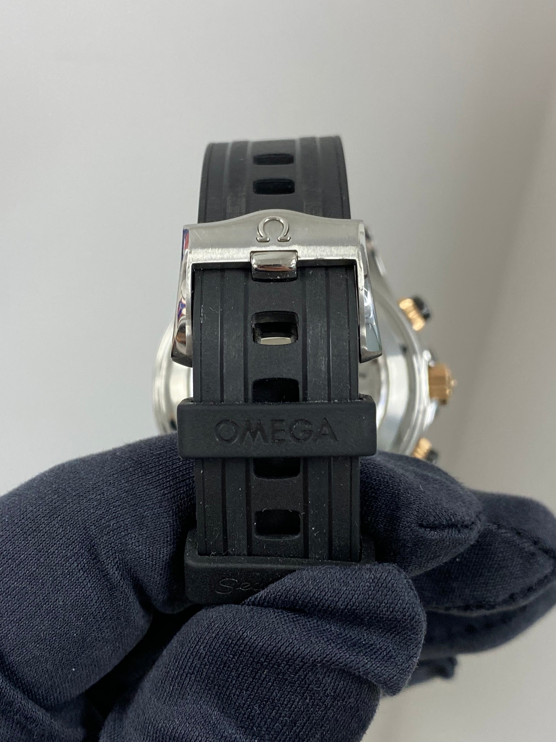 Omega Seamaster Diver 300M Co-Axial Master Chronometer 210.22.42.20.01.001 with Box