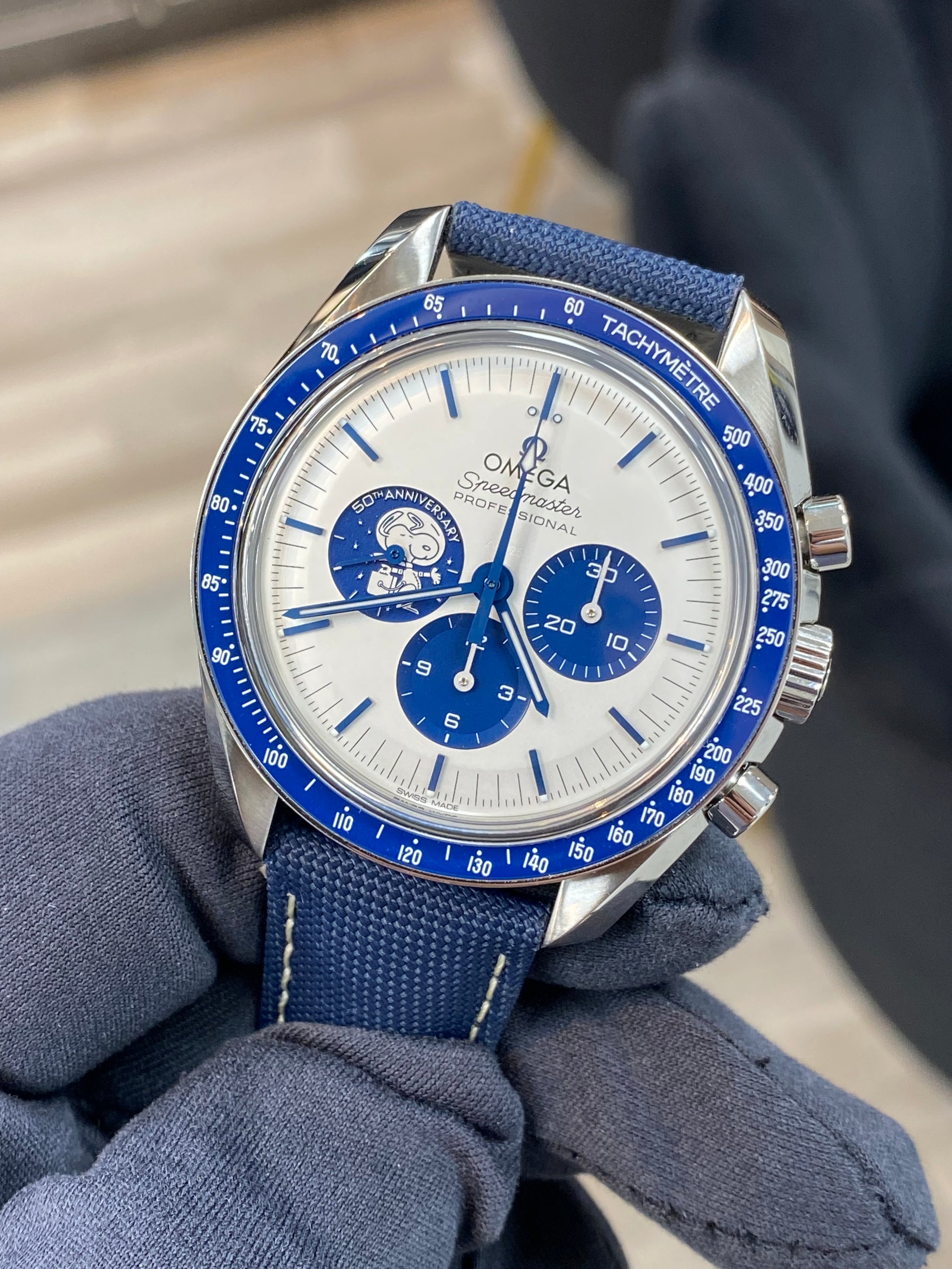 Omega Speedmaster Anniversary Series Co-Axial Master Chronometer Chronograph ‚ÄúSilver Snoopy Award‚Äù 310.32.42.50.02.001 Complete 2025