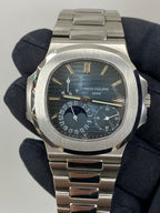 Patek Philippe Nautilus 5712/1A-001