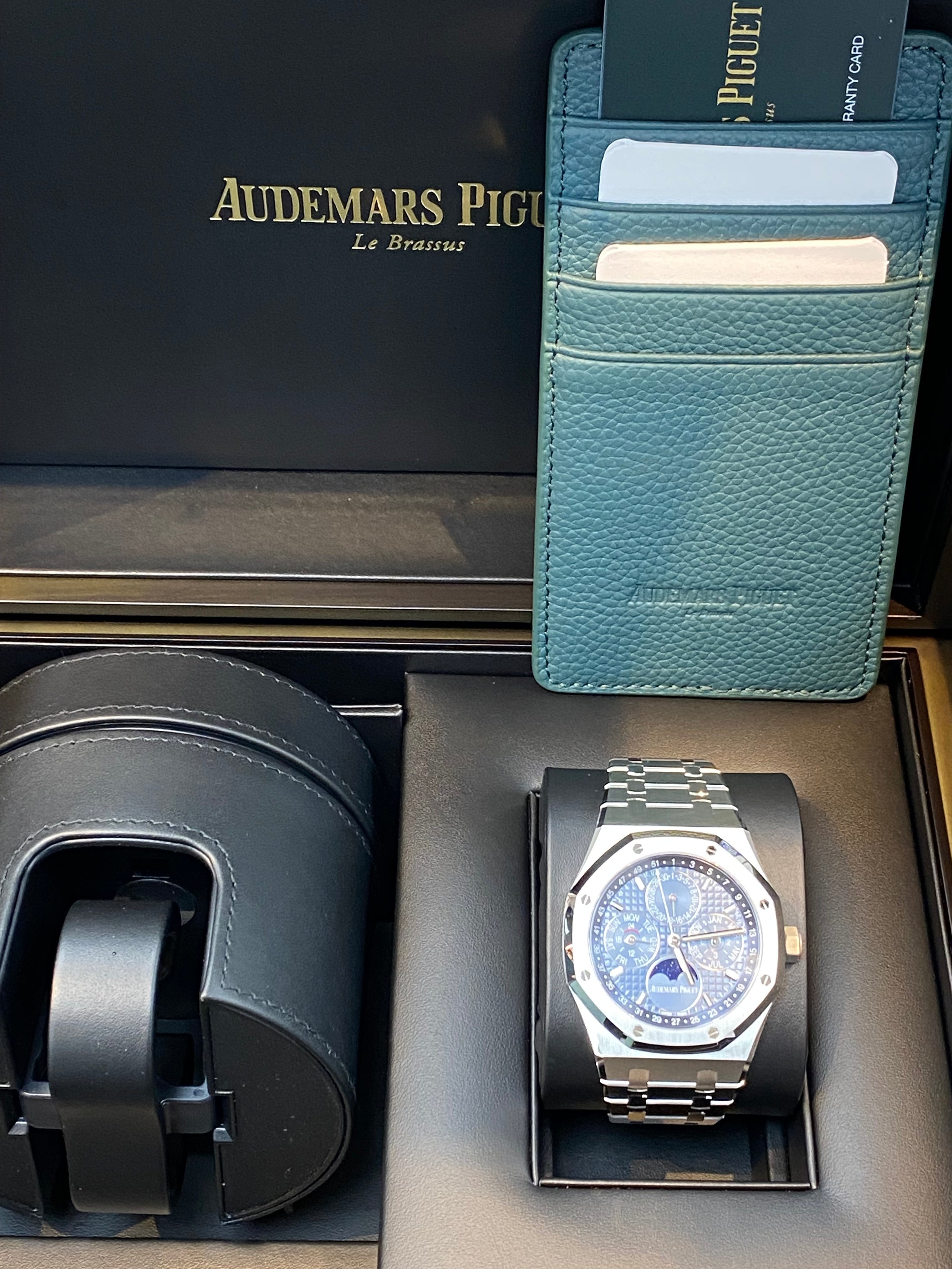 Audemars Piguet Royal Oak 26674ST Complete 2025