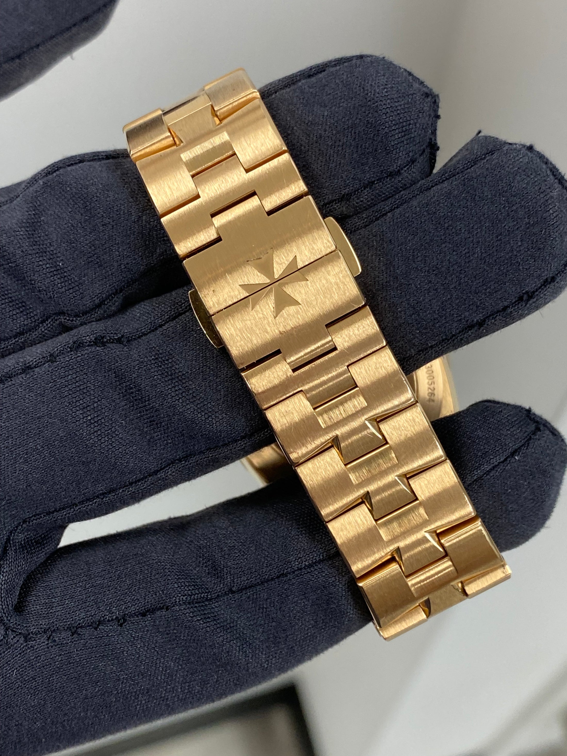 Vacheron Constantin Overseas 1225V/200R-H031 Complete 2025