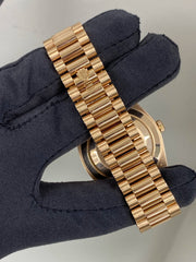 Rolex Day-Date 40 228235 — listing photograph