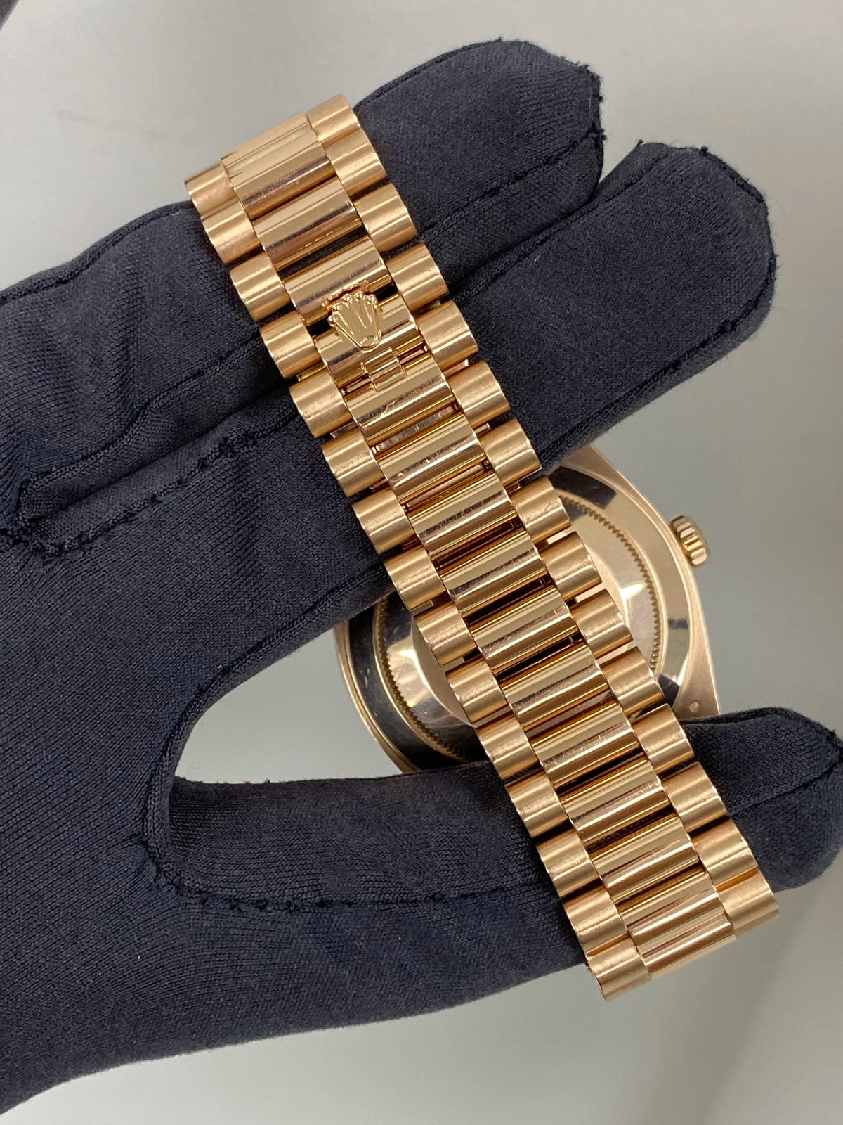 Rolex Day-Date 40 228235 — listing photograph