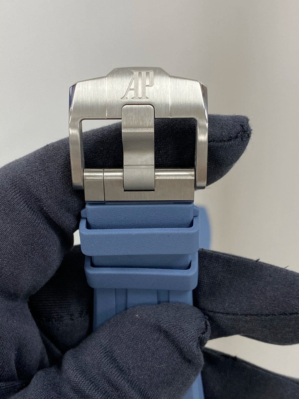 Audemars Piguet Offshore Selfwinding 15605SK.OO.A350CA.01 — listing photograph