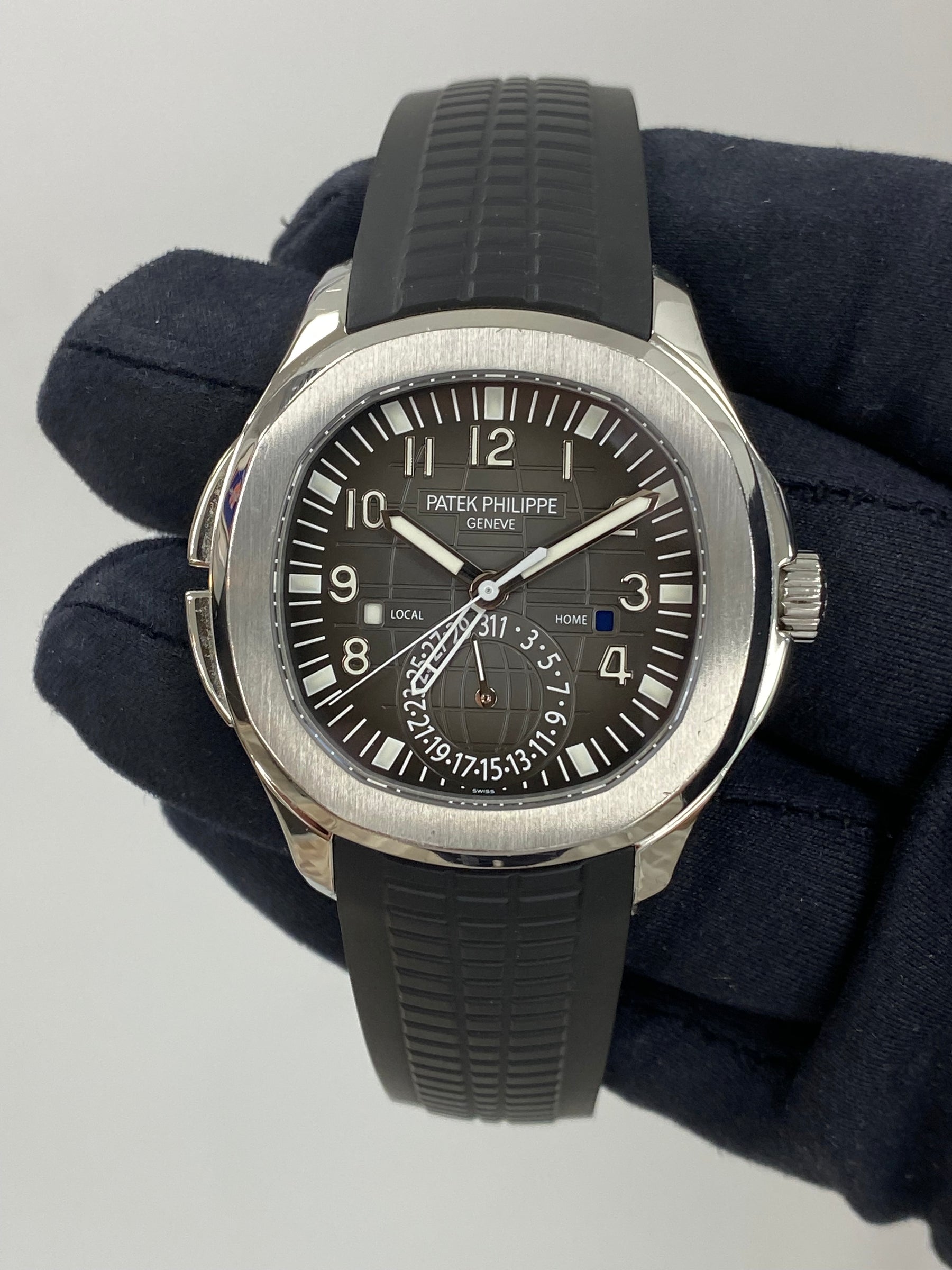 Patek Philippe Aquanaut Travel Time 5164A-001 Papers 2015