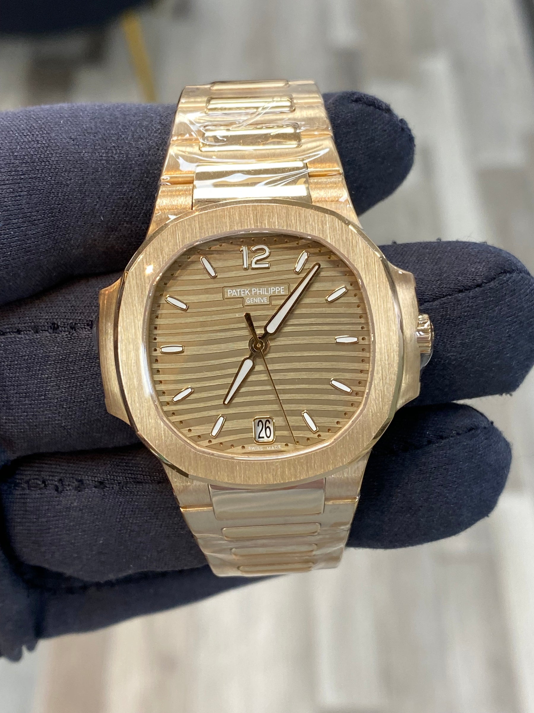 Patek Philippe Ladies Nautilus 7118/1R-010 Complete 2021