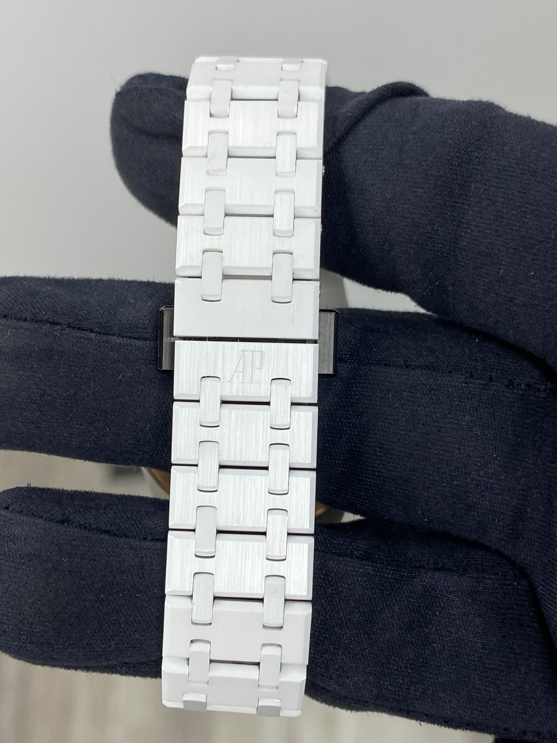 Audemars Piguet Royal Oak 77350CB.OO.1266CB.01 Complete 2024