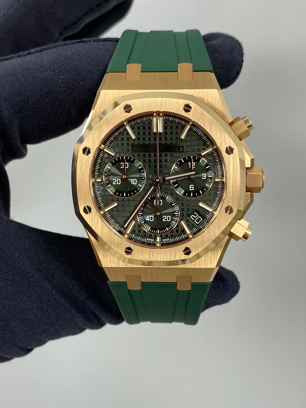 Audemars Piguet Royal Oak Chronograph 26240OR.OO.D404CR.02 — listing photograph