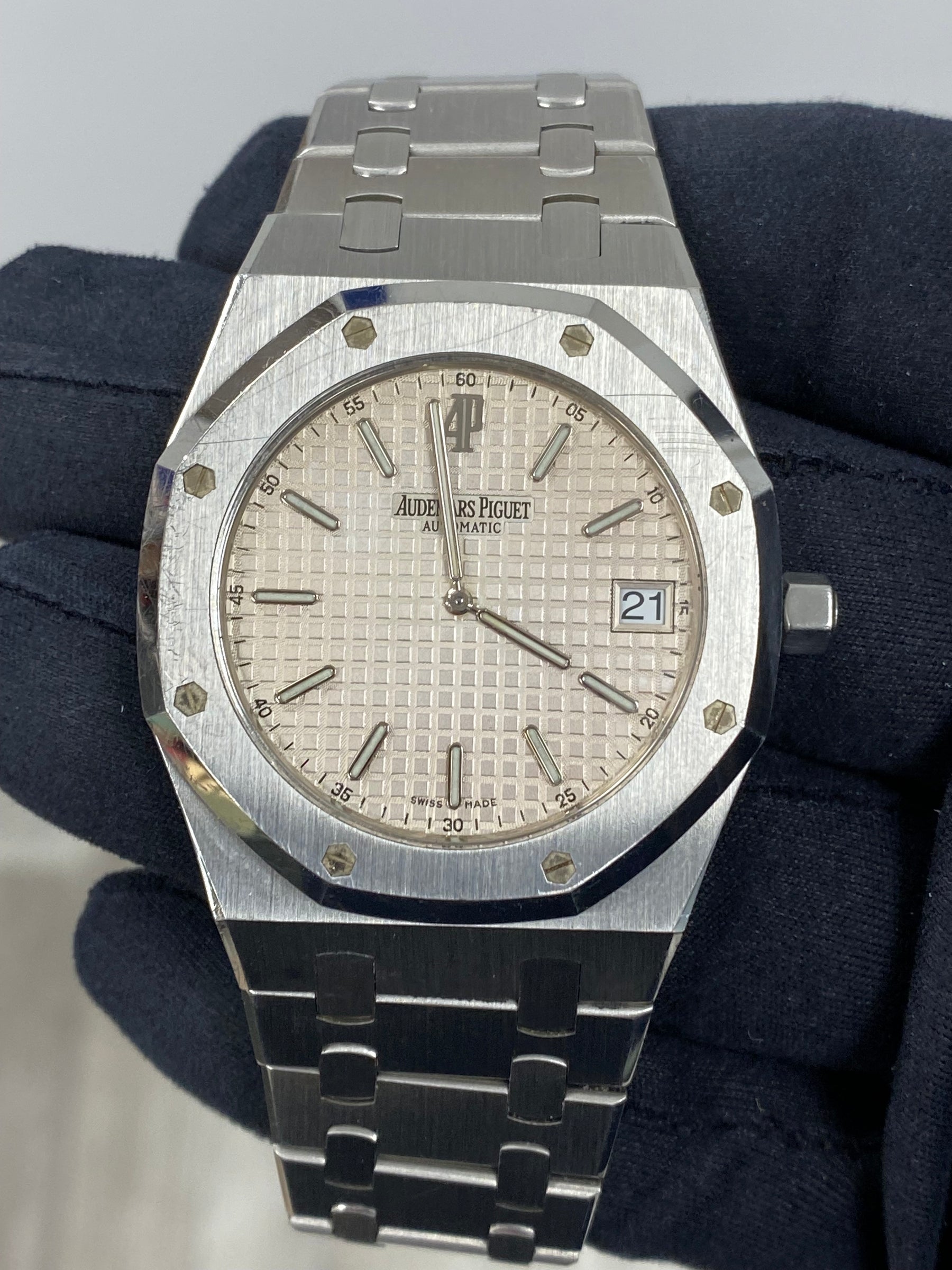 Audemars Piguet Royal Oak "Jumbo" Extra-Thin 15202ST.OO.0944ST.01