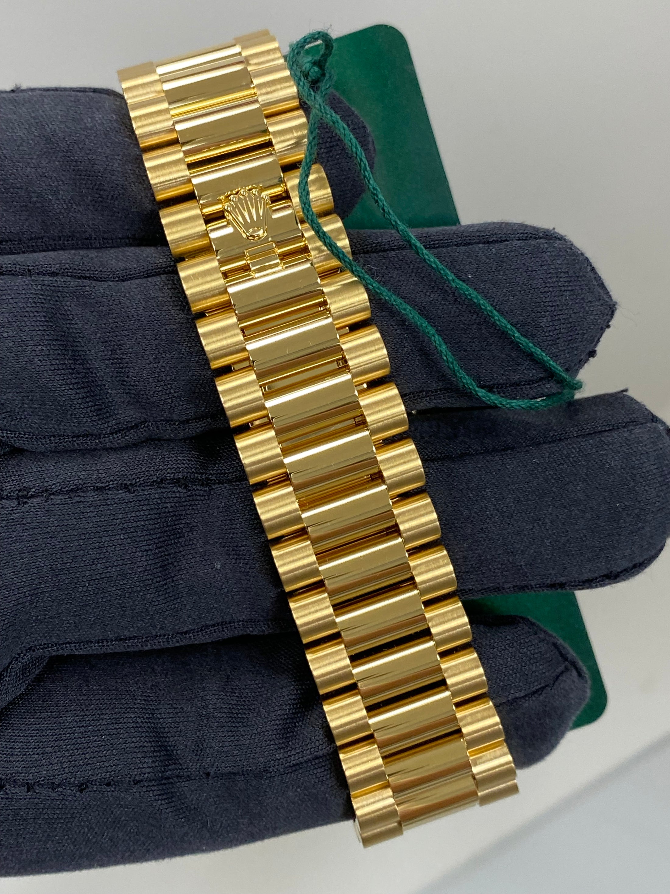 Rolex Day-Date 40 228238 Card 2026
