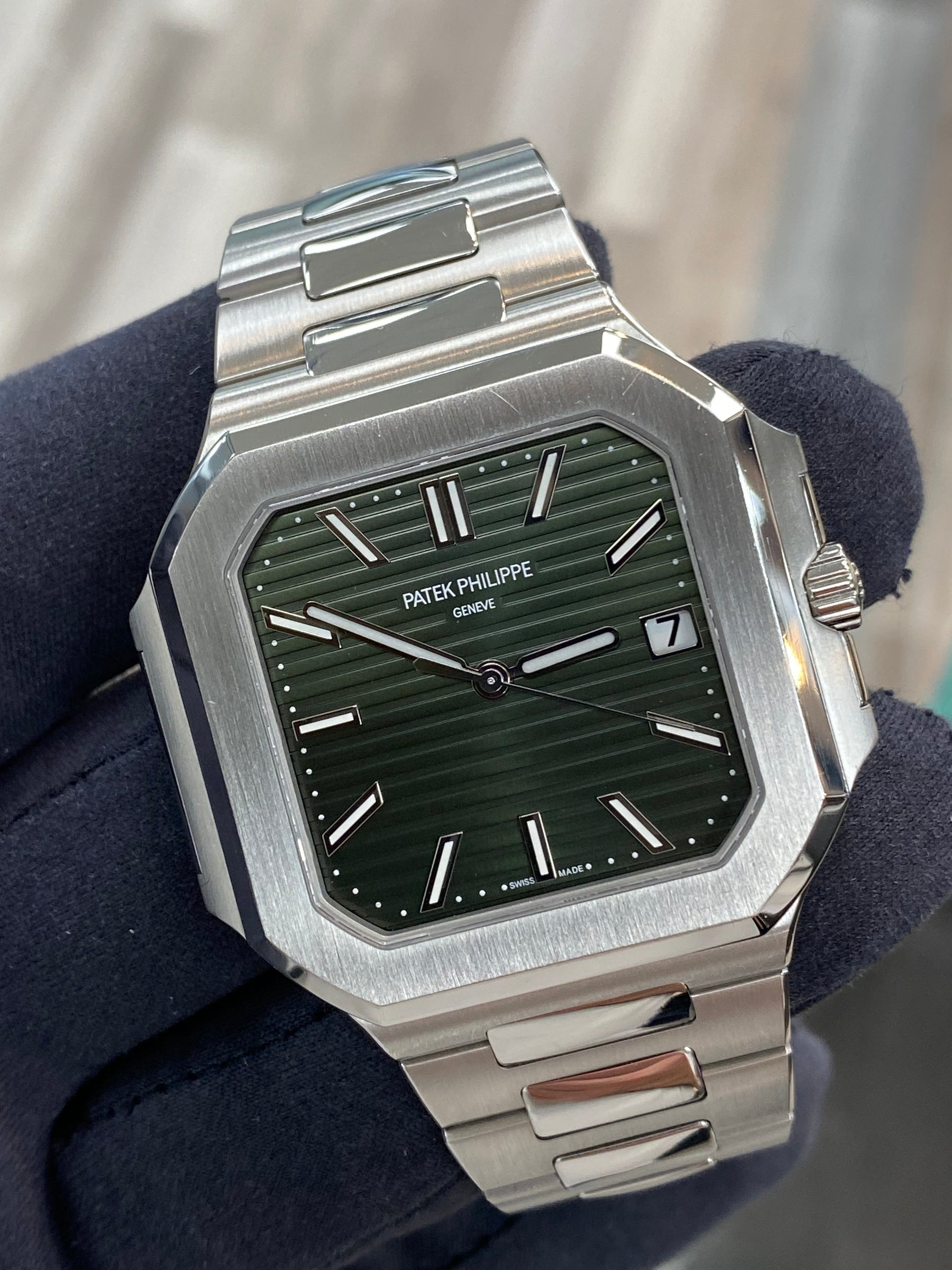 Patek Philippe Cubitus 5821/1A-001 Complete 2024