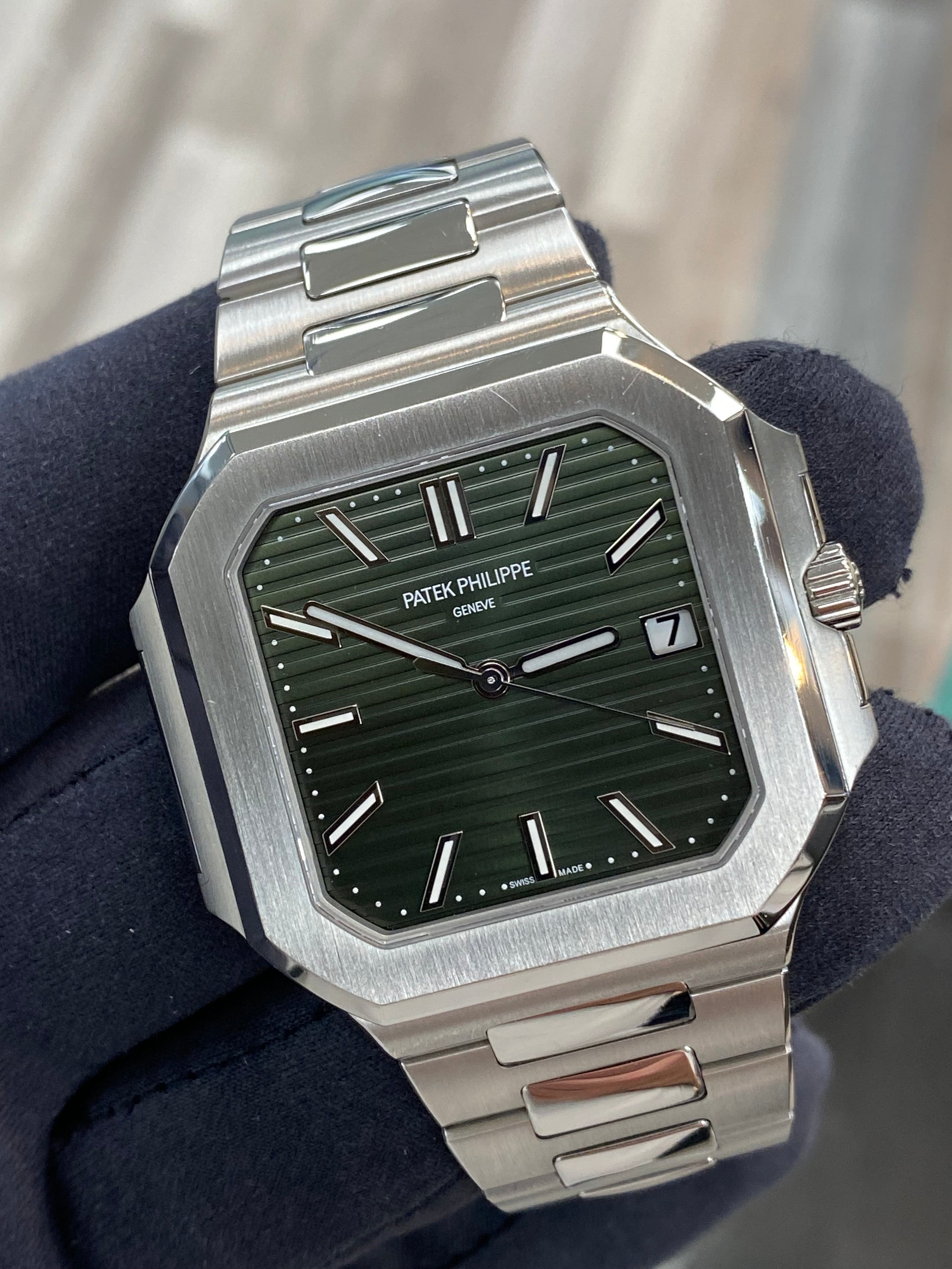Patek Philippe Cubitus 5821/1A-001 Complete 2024
