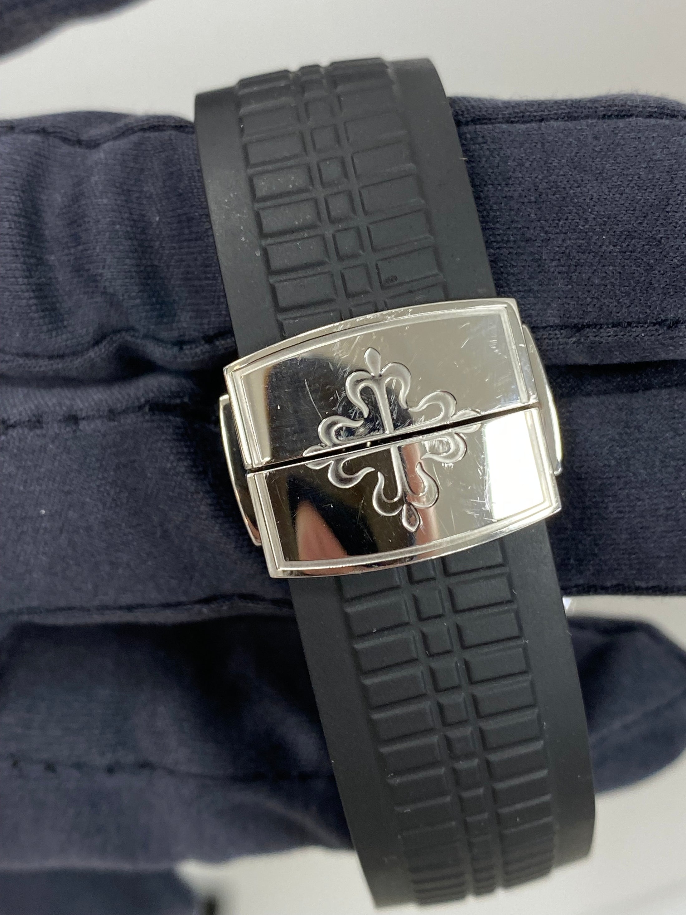 Patek Philippe Aquanaut 5167A-001 Complete 2008 SOLD