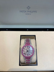 Patek Philippe Ladies Nautilus 7118/1452G — listing photograph